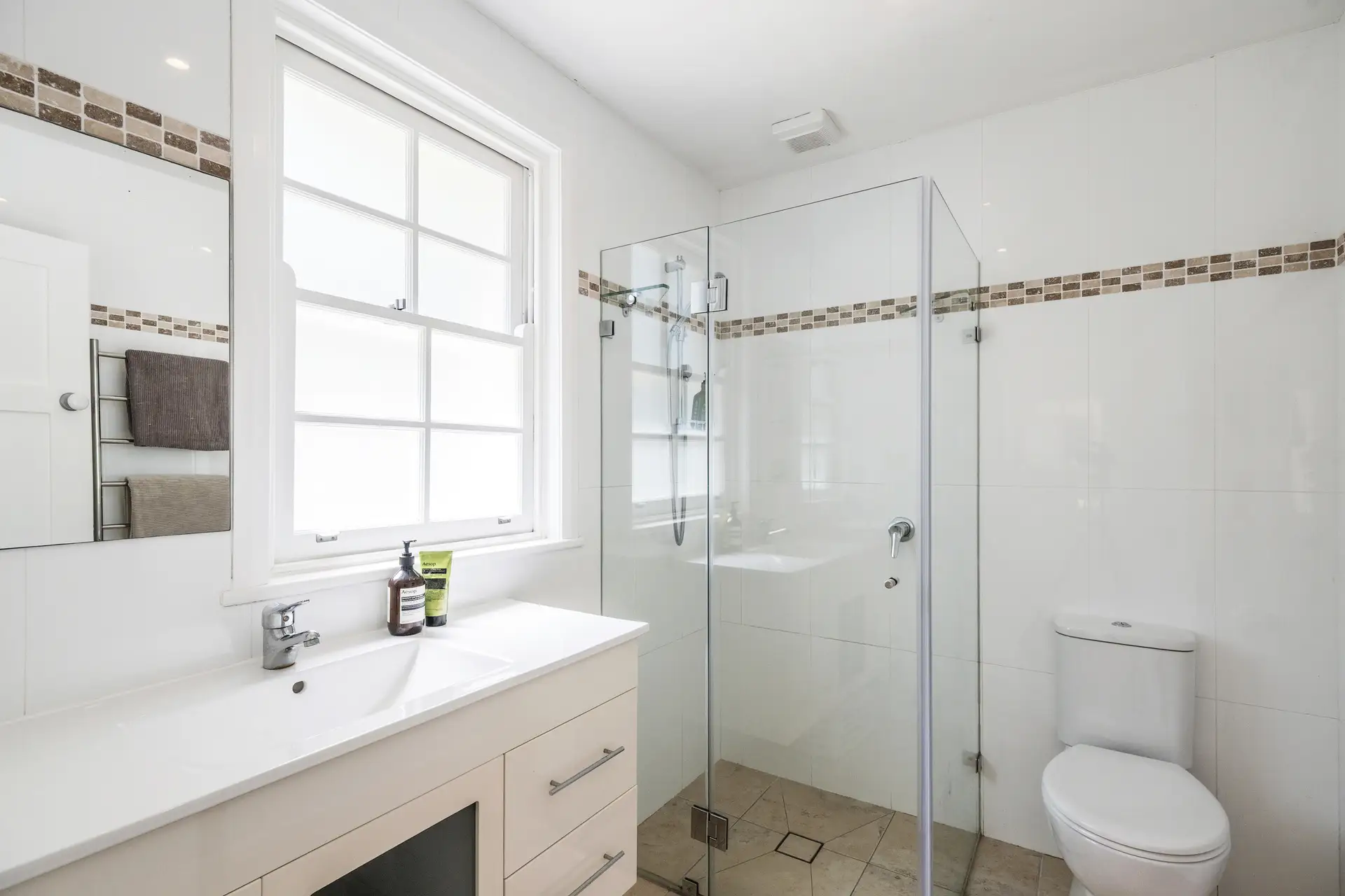 96 Centennial Avenue, Chatswood Sold by Chan Yahl - image 19