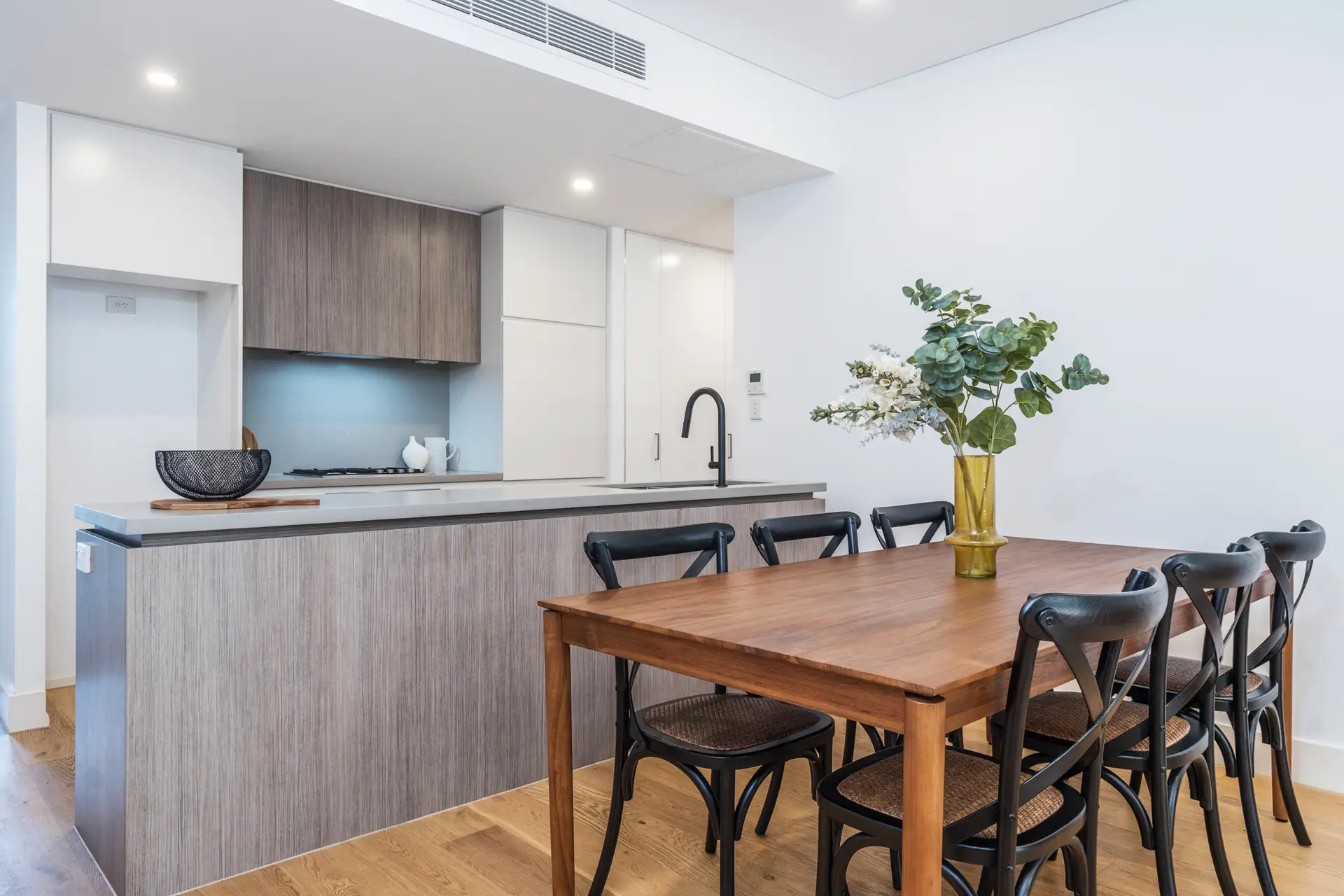 B104/5-7 Telegraph Road, Pymble Auction by Chan Yahl - image 3