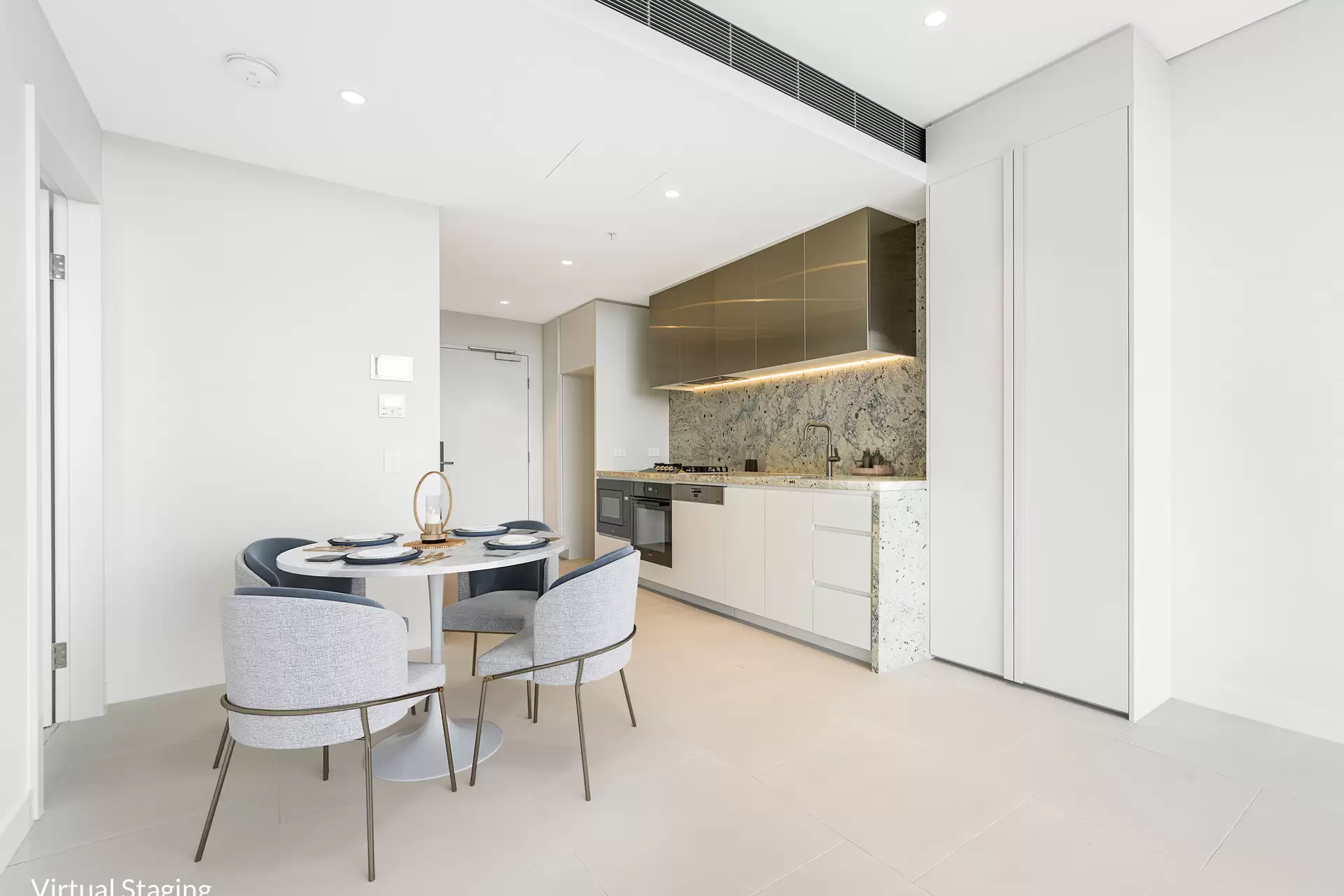 503/1 Scott Street, Willoughby Sold by Chan Yahl - image 2