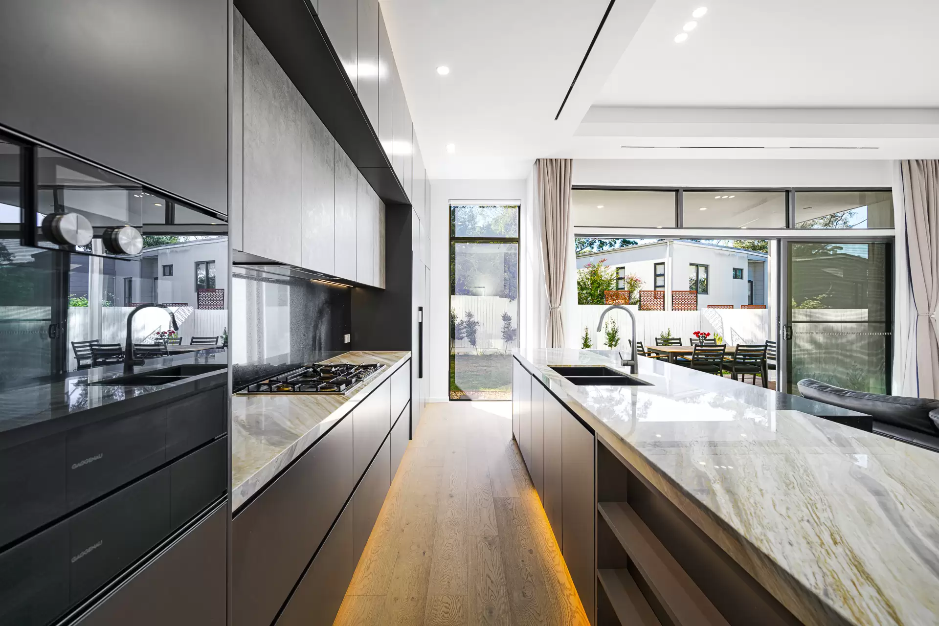 21 Burton Place, Lindfield Sold by Chan Yahl - image 5