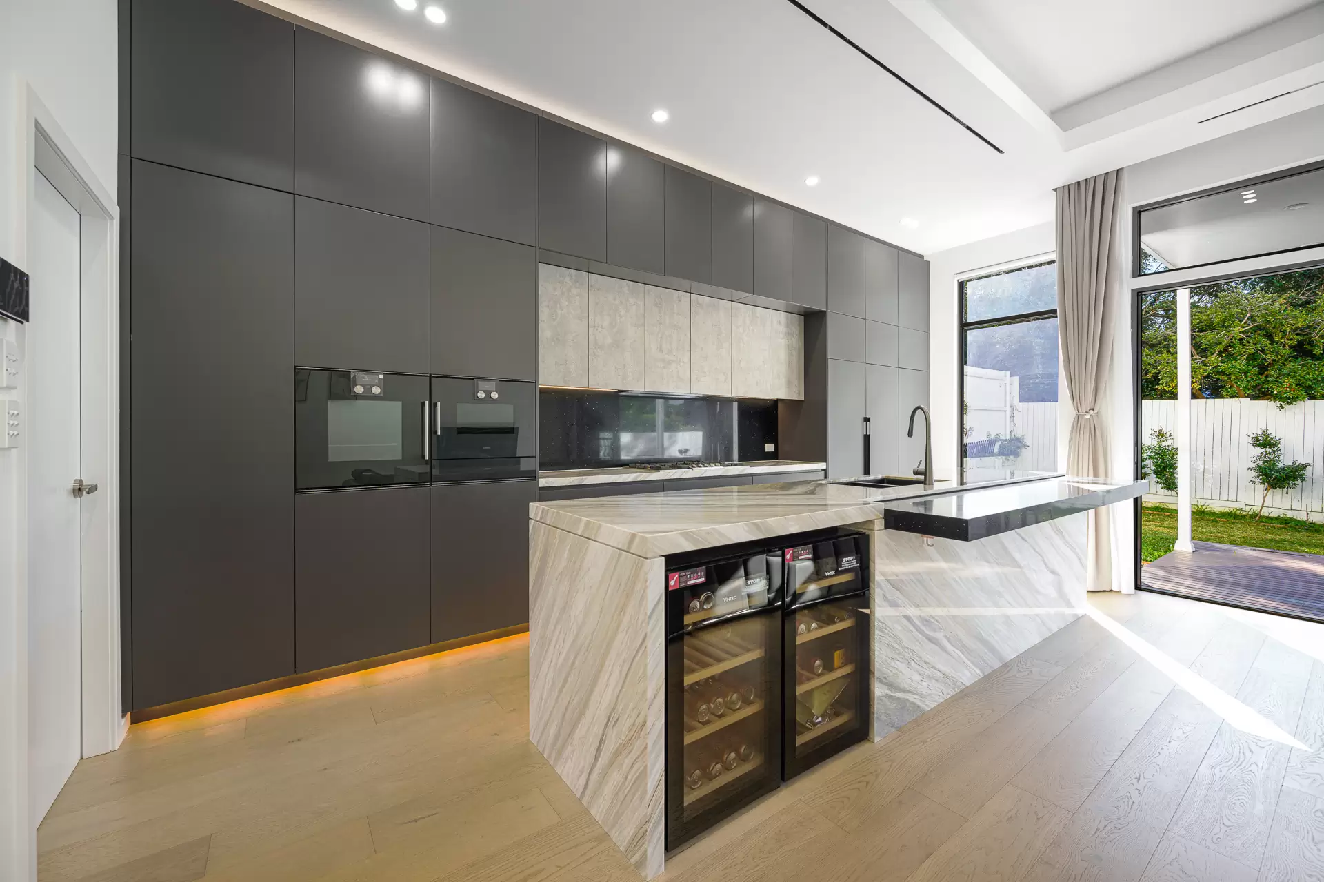 21 Burton Place, Lindfield Sold by Chan Yahl - image 3