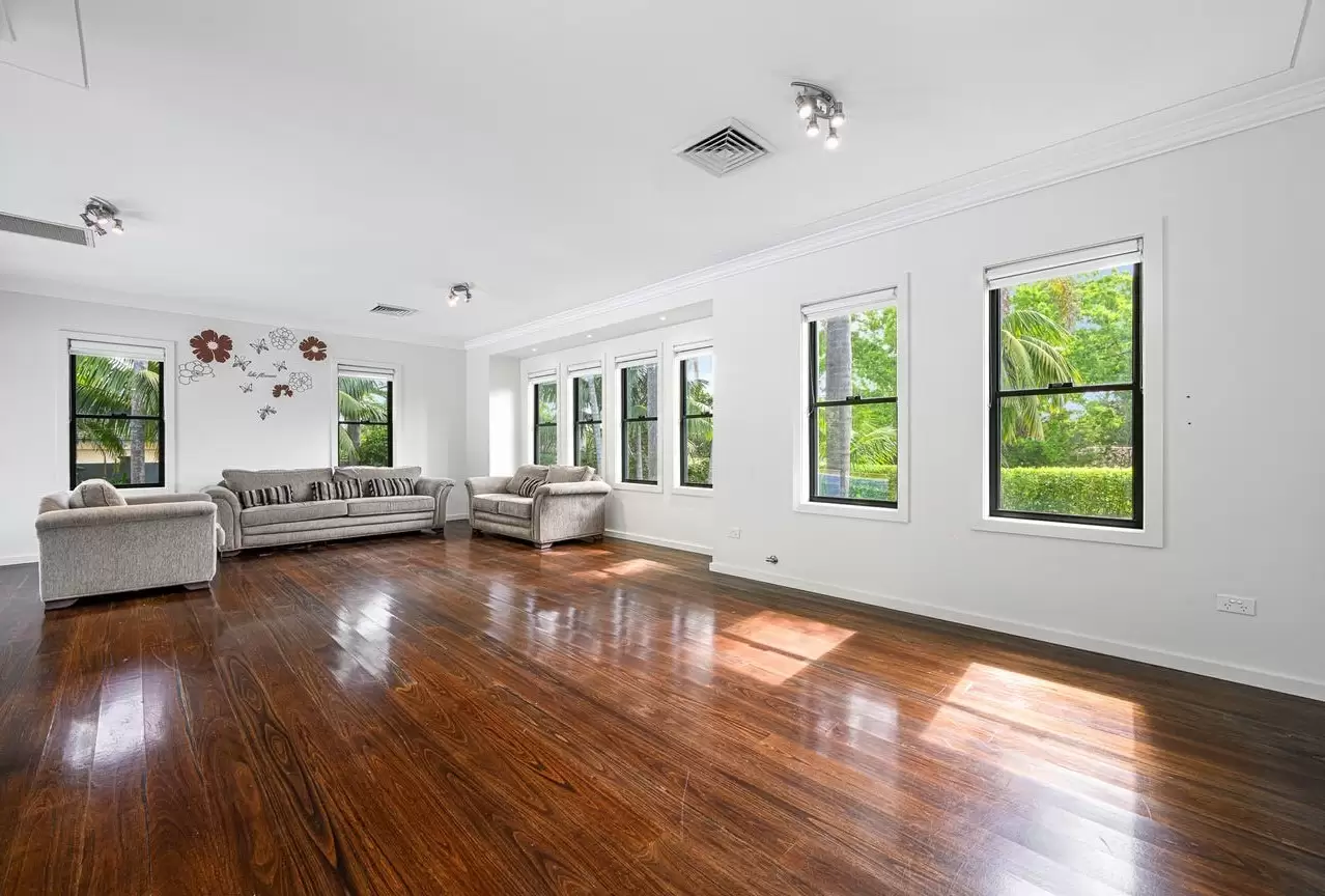 6 Jefferson Avenue, St Ives Sold by Chan Yahl - image 3