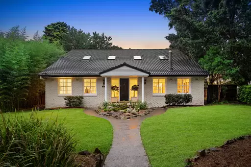 26 Athena Avenue, St Ives Sold by Chan Yahl