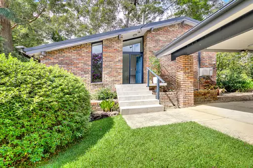 6 Survey Place, St Ives Sold by Chan Yahl