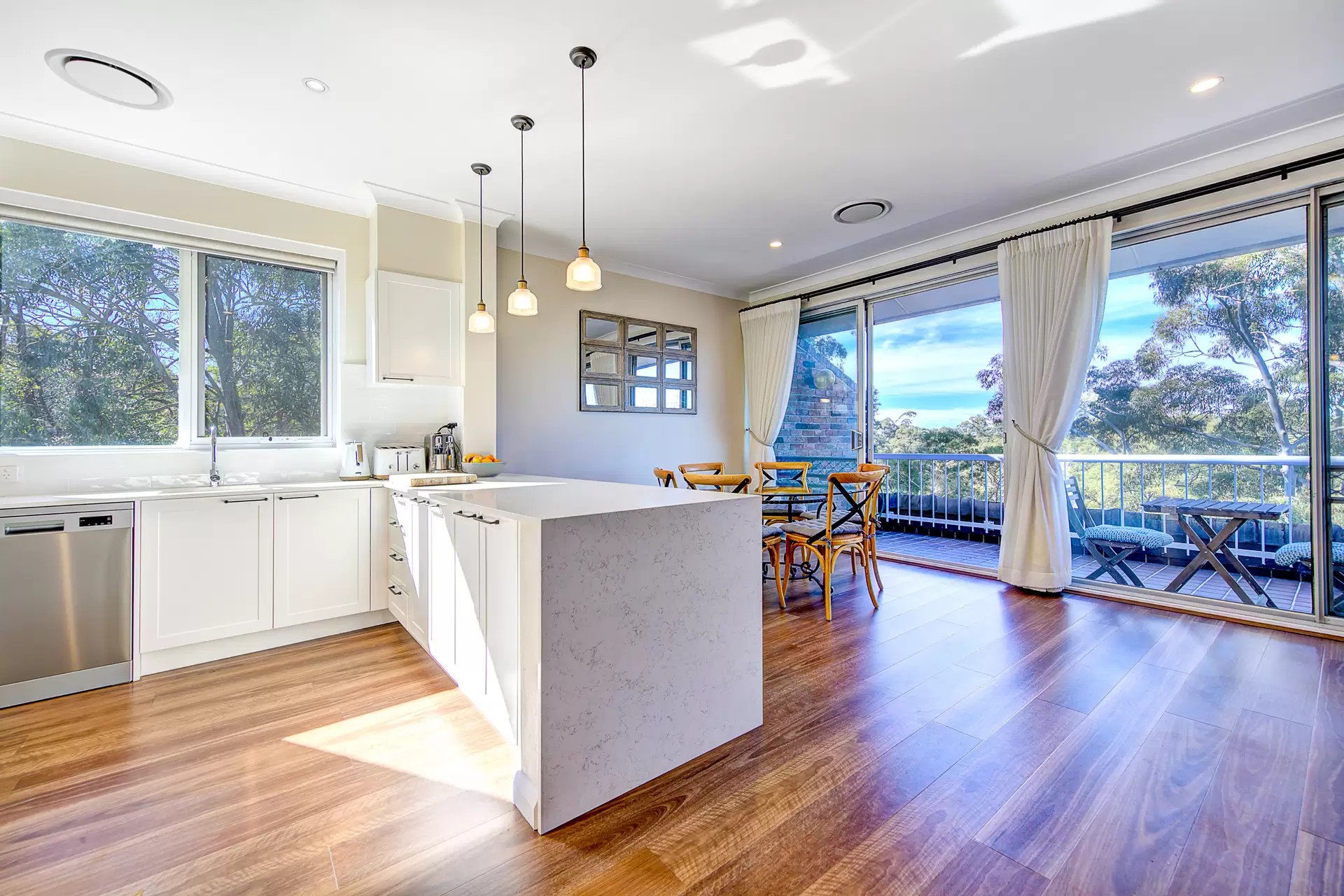 13/10 Kissing Point Road, Turramurra Sold by Chan Yahl - image 1