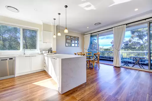 13/10 Kissing Point Road, Turramurra Sold by Chan Yahl
