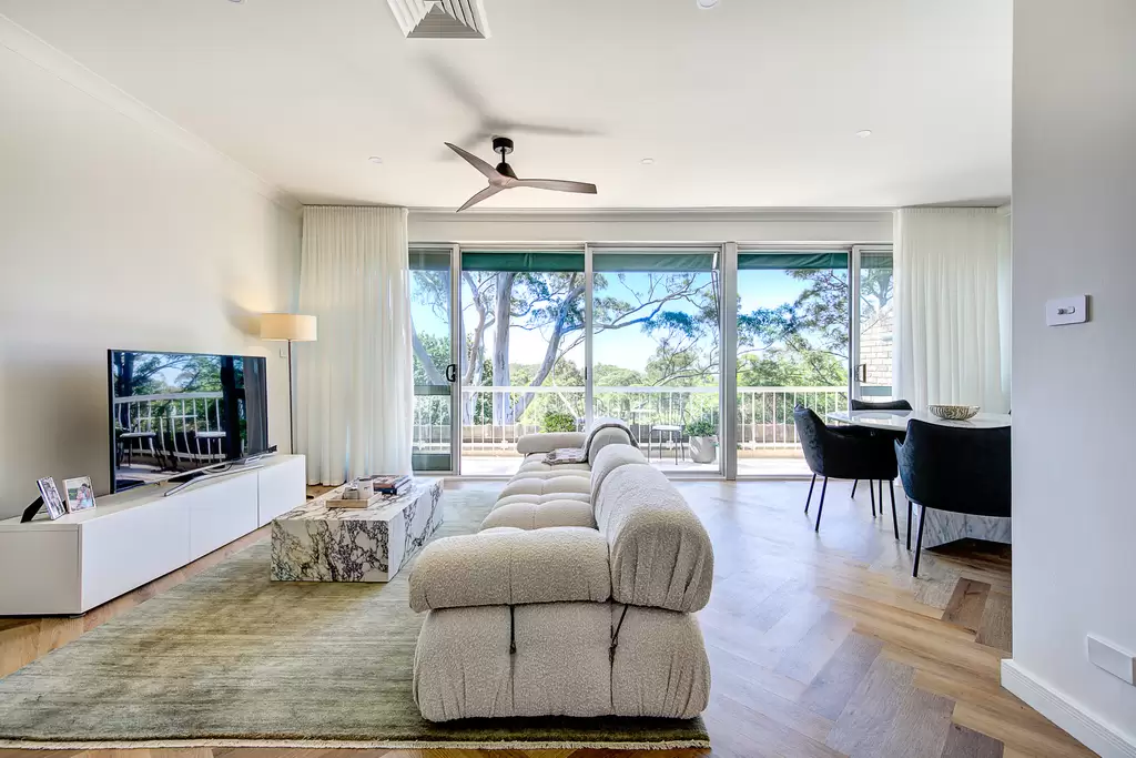 28/10 Kissing Point Road, Turramurra Sold by Chan Yahl