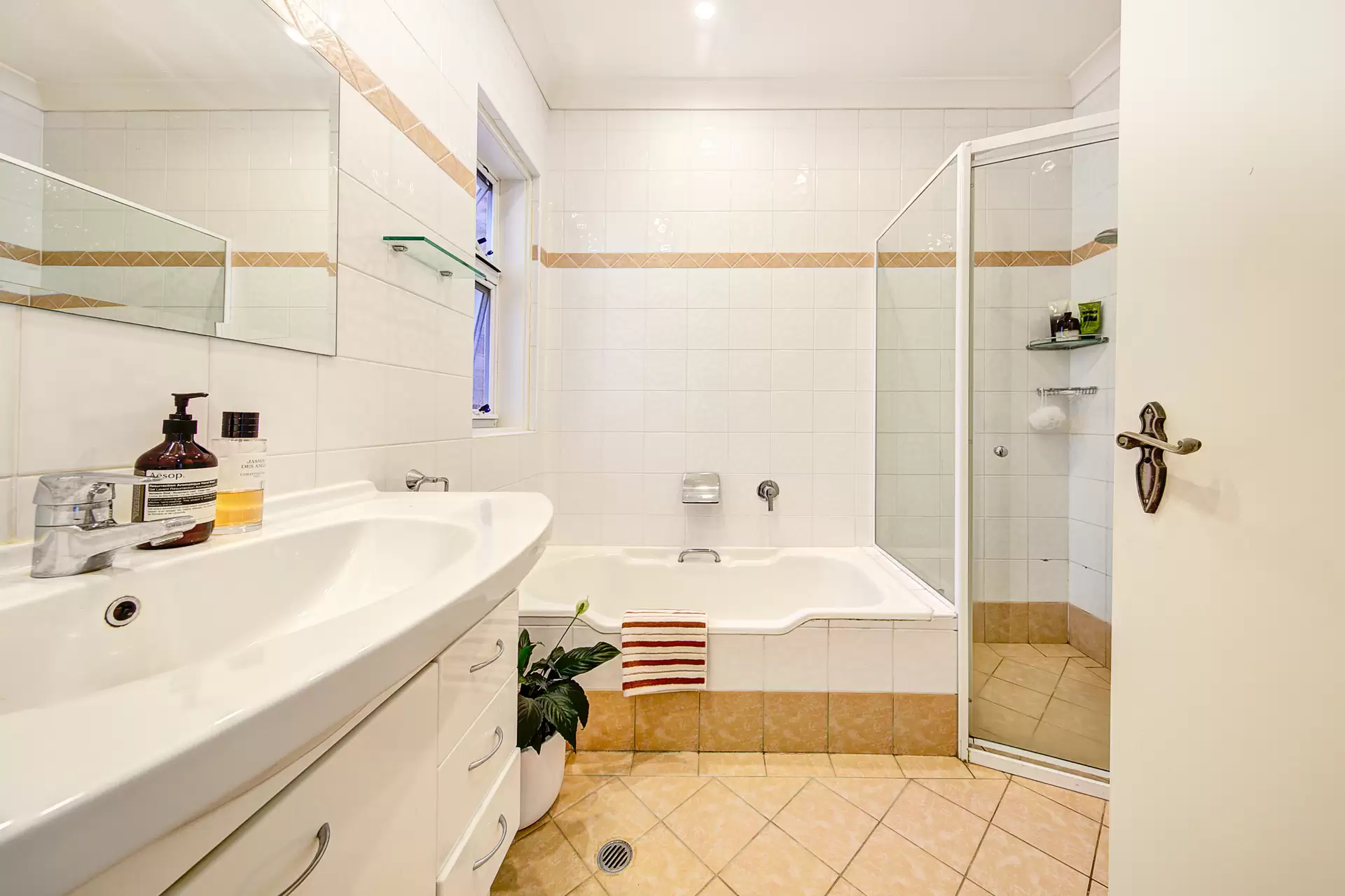 28/10 Kissing Point Road, Turramurra Sold by Chan Yahl - image 10