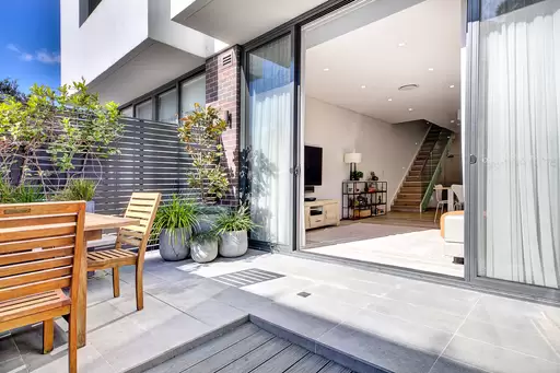5/1-3 Nulla Nulla Street, Turramurra Sold by Chan Yahl