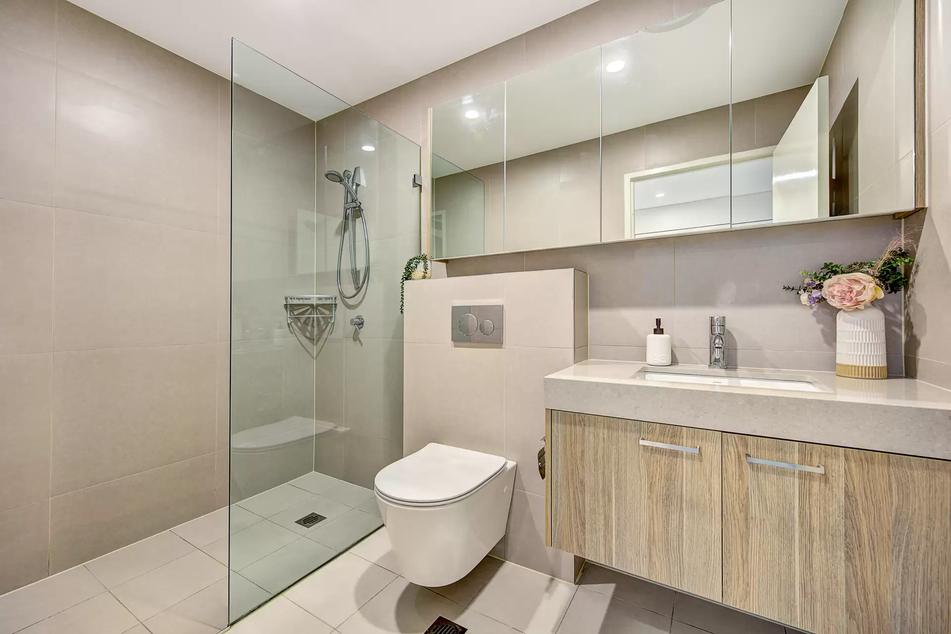 519/1454 Pacific Highway, Turramurra Sold by Chan Yahl - image 7