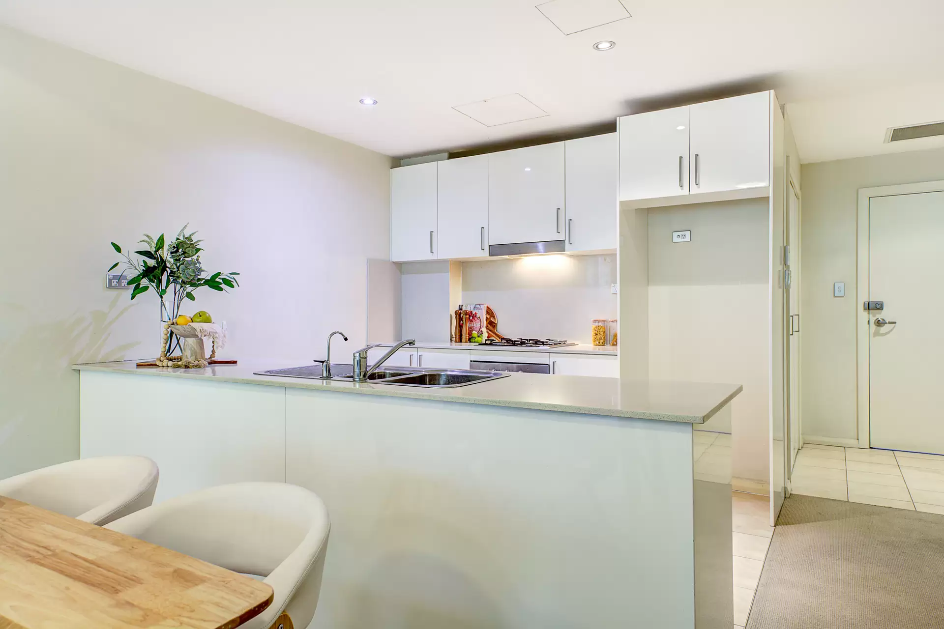 17/16-18 Boyd Street, Turramurra Sold by Chan Yahl - image 5