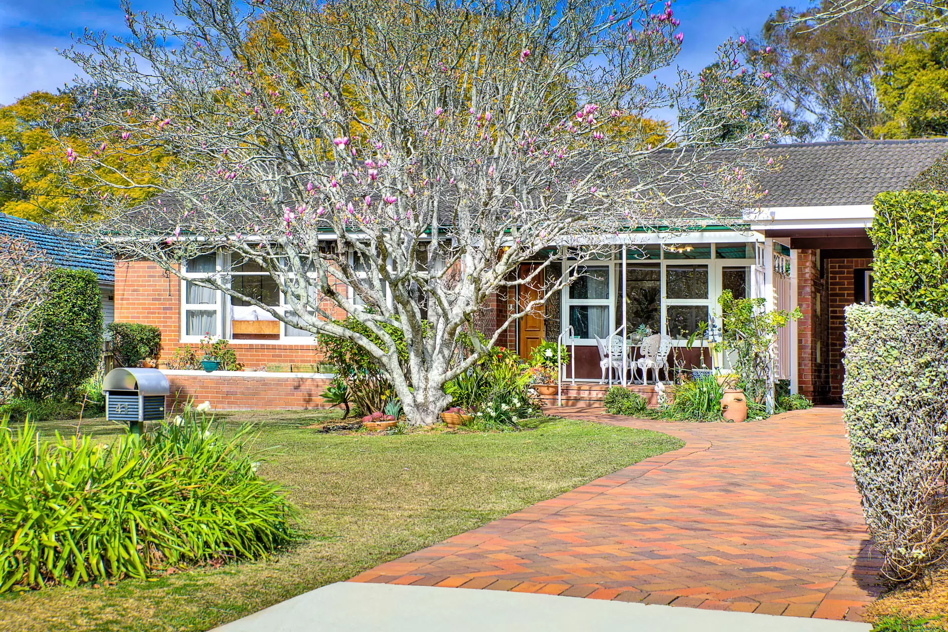 41 Apps Avenue, Turramurra Sold by Chan Yahl - image 1