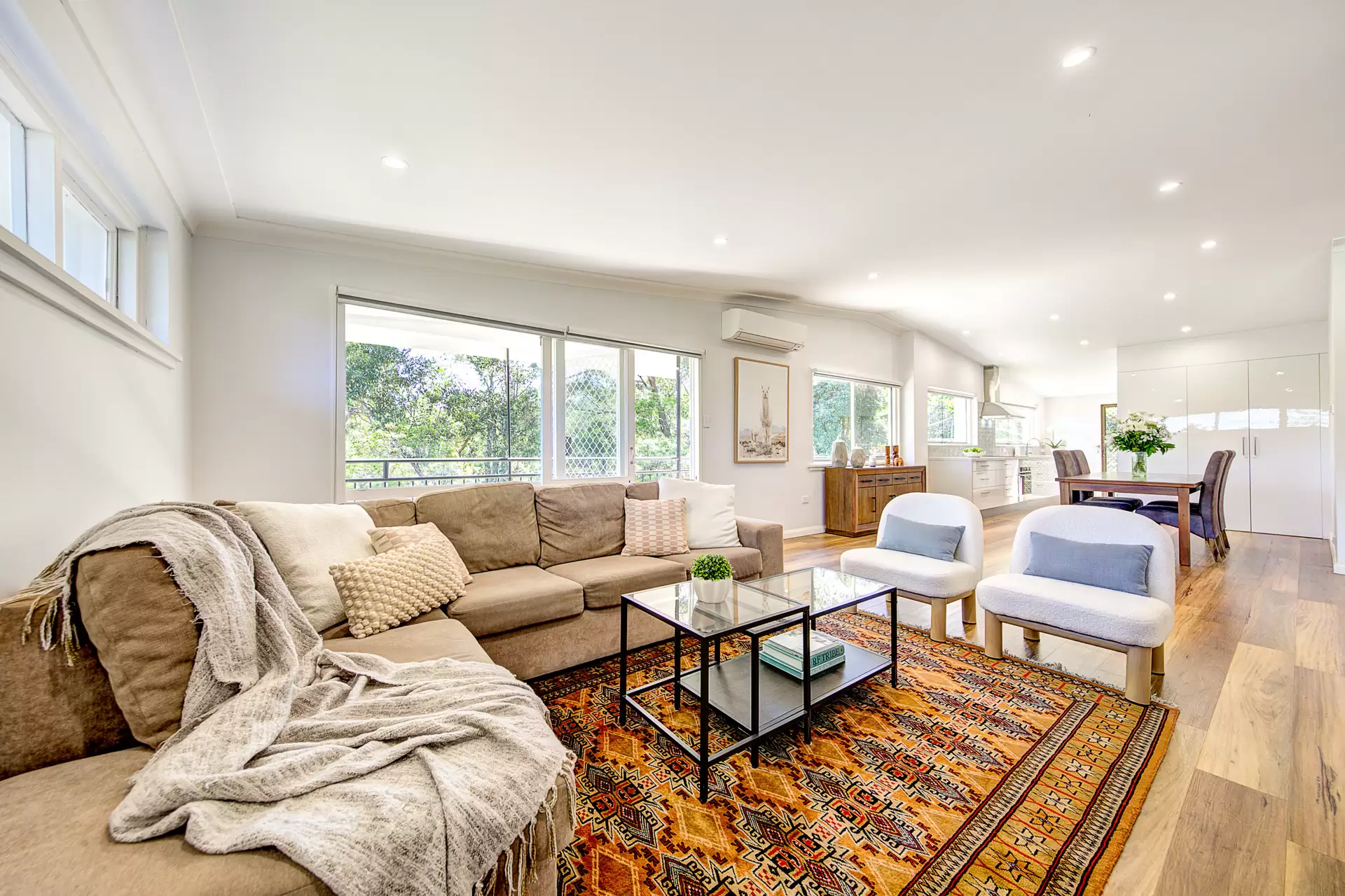 217 Fox Valley Road, Wahroonga Sold by Chan Yahl - image 3