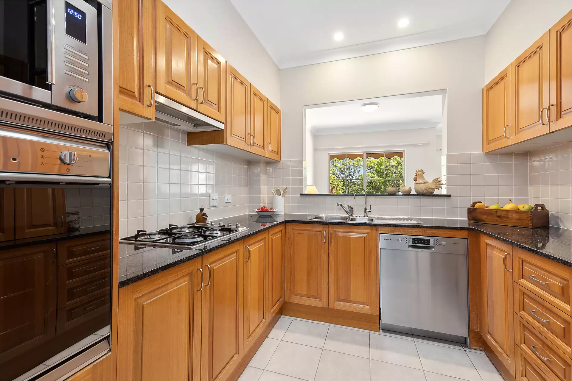 6/6 Aurora Drive, St Ives Sold by Chan Yahl - image 3