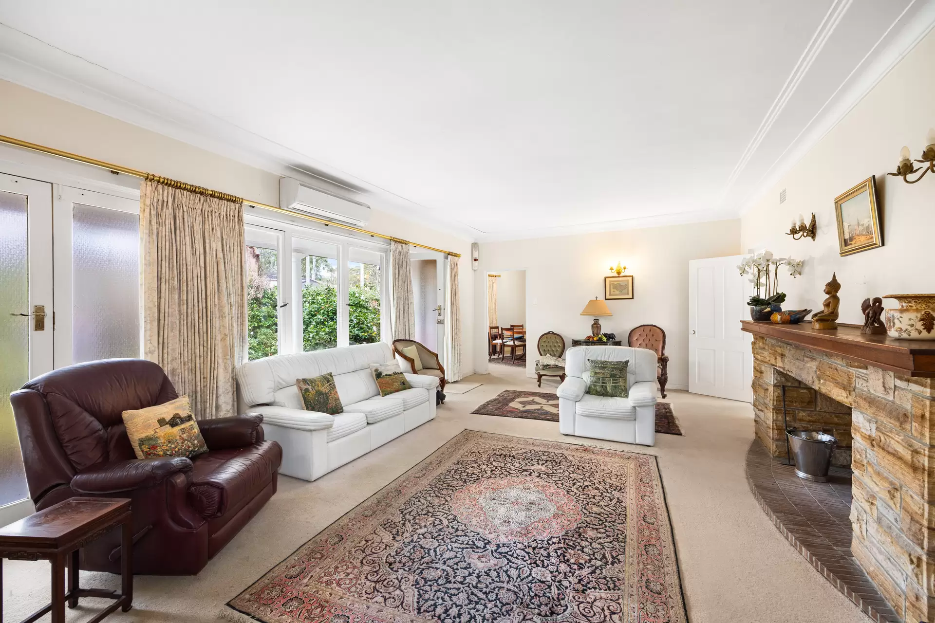 100 Pentecost Avenue, Pymble Sold by Chan Yahl - image 2