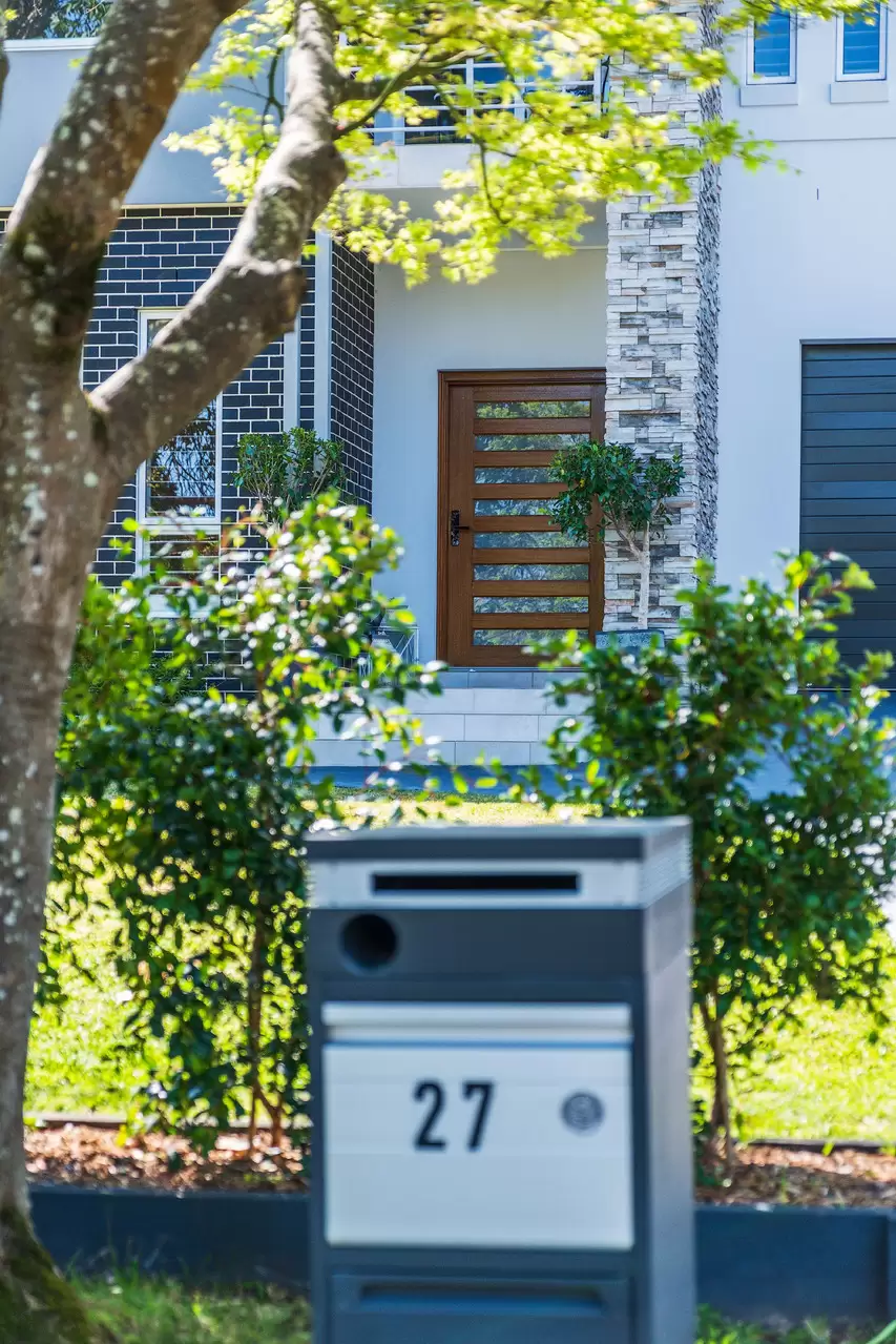 27 Richmond Avenue, St Ives Sold by Chan Yahl - image 3