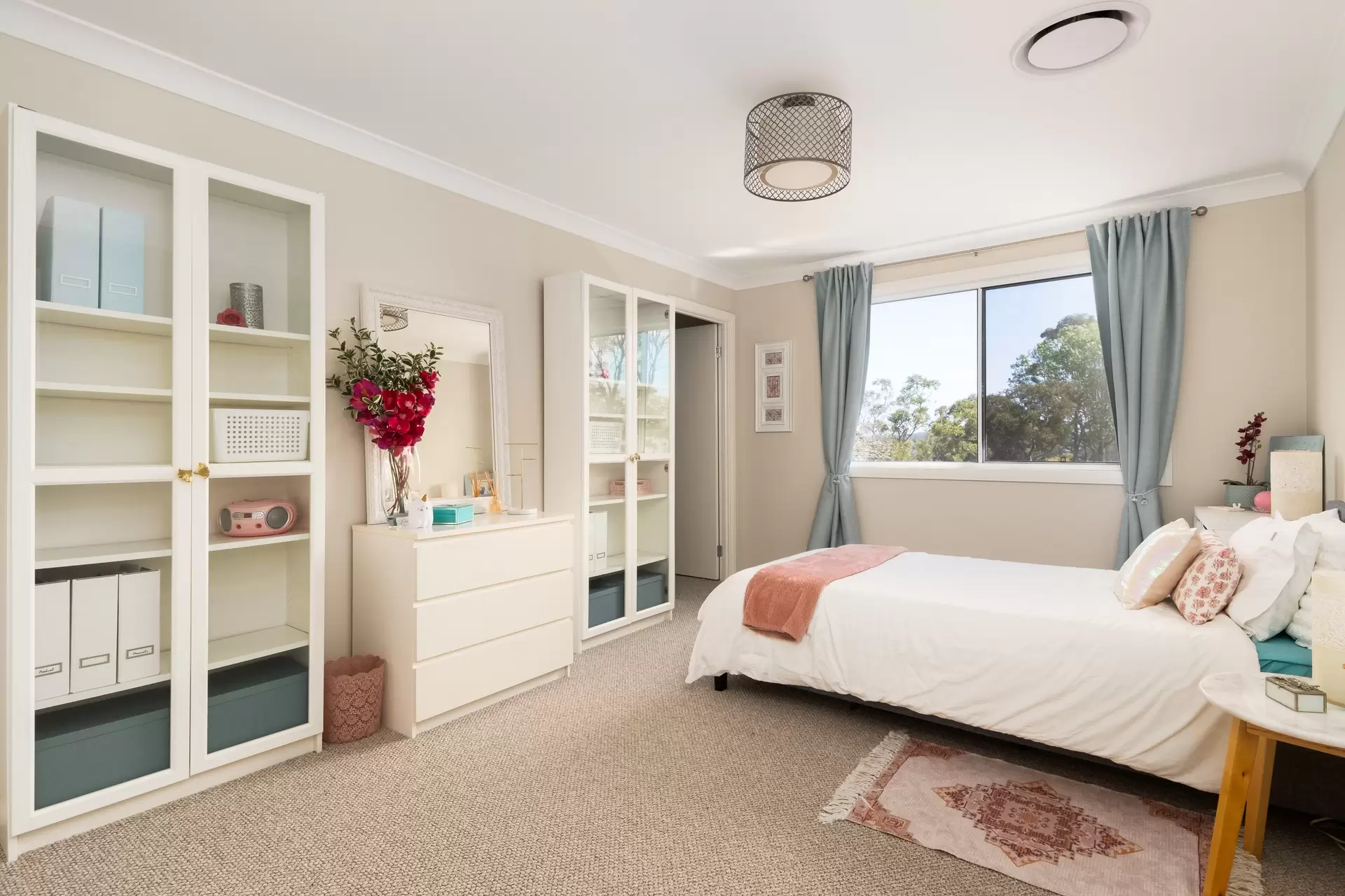27 Richmond Avenue, St Ives Sold by Chan Yahl - image 16