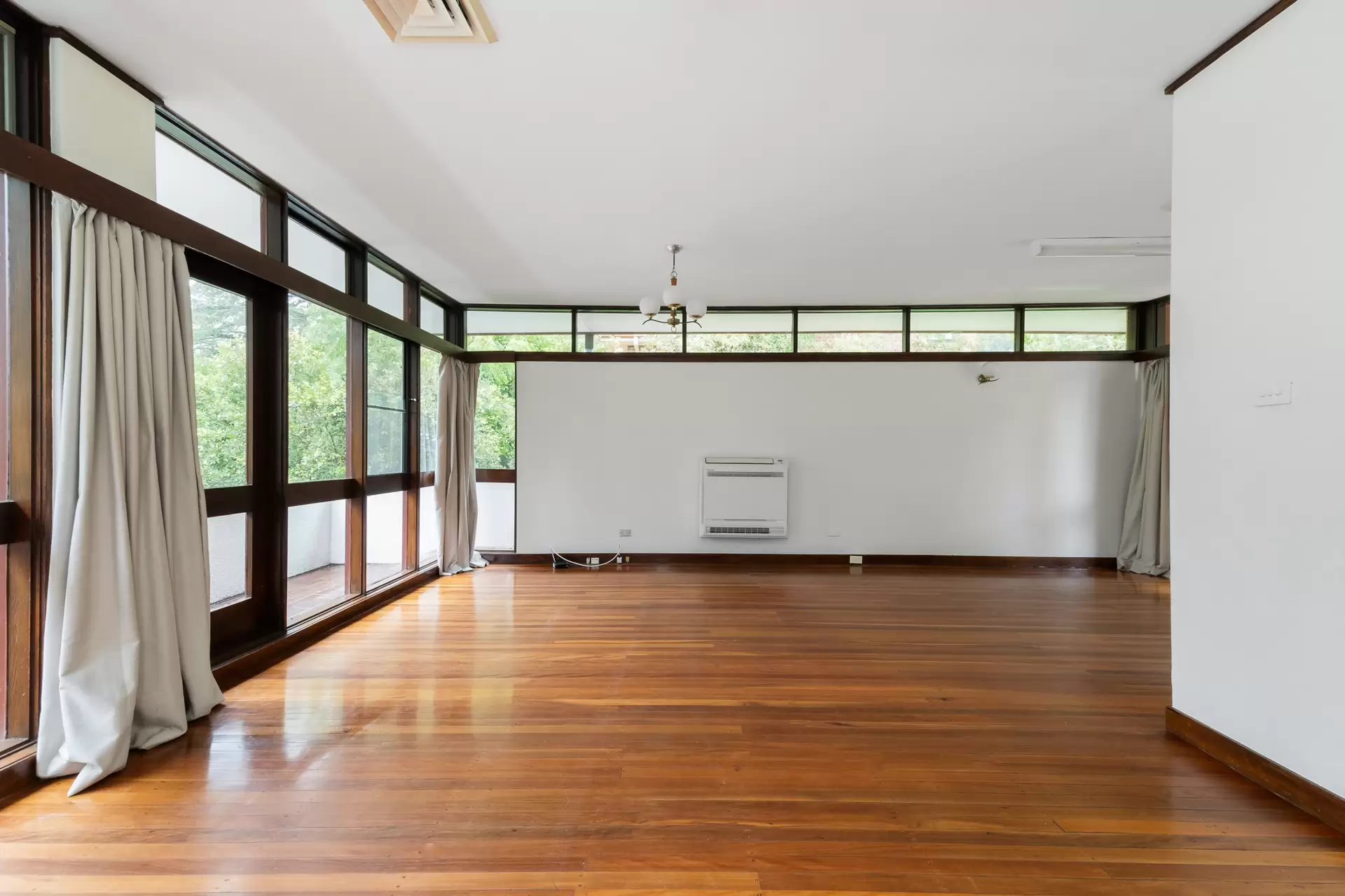 32 Shinfield Avenue, St Ives Sold by Chan Yahl - image 5