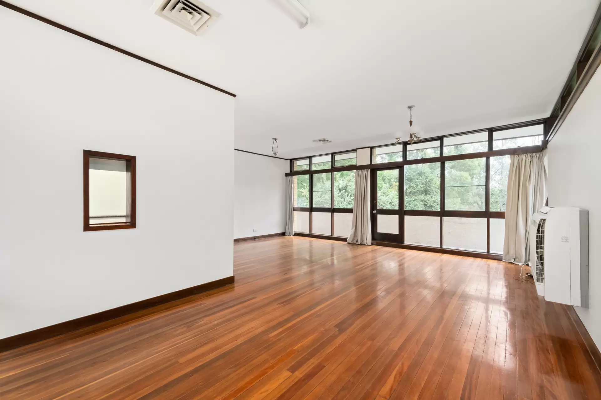32 Shinfield Avenue, St Ives Sold by Chan Yahl - image 4