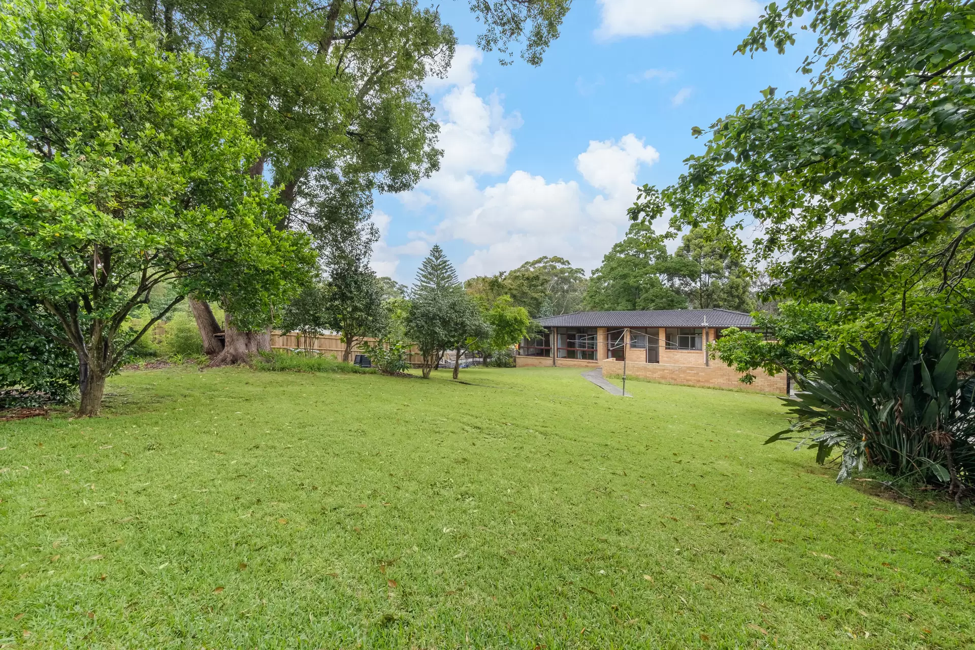 32 Shinfield Avenue, St Ives Sold by Chan Yahl - image 2