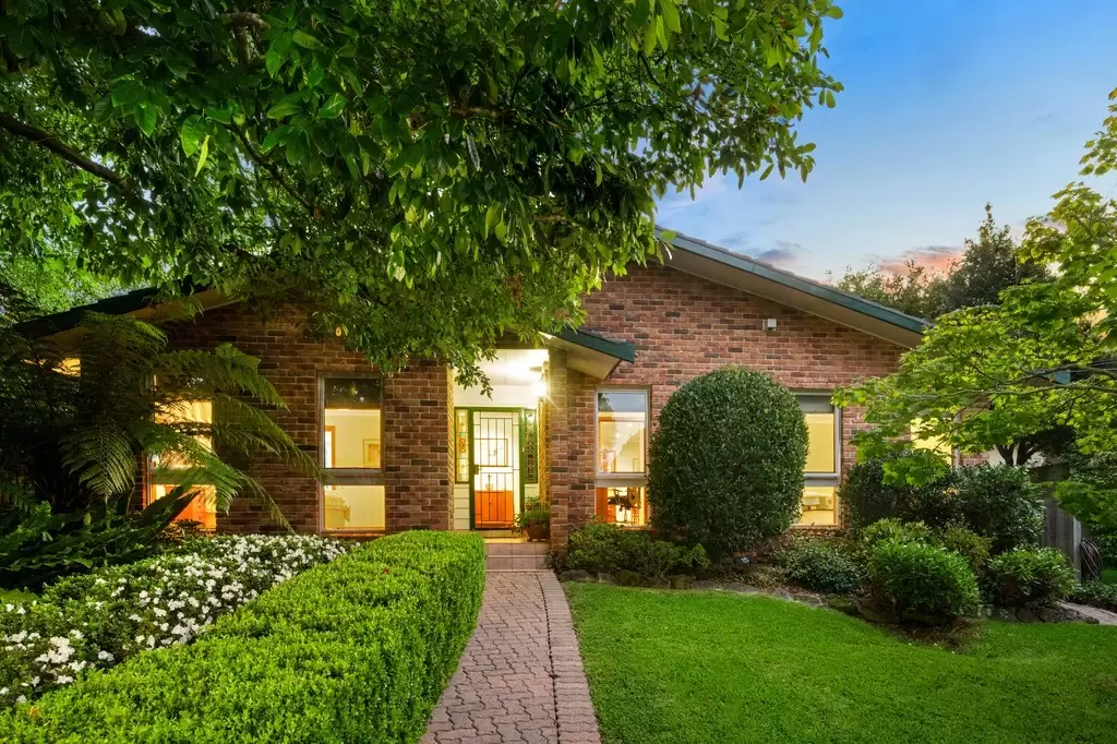 6 Binnowee Avenue, St Ives Sold by Chan Yahl - image 2