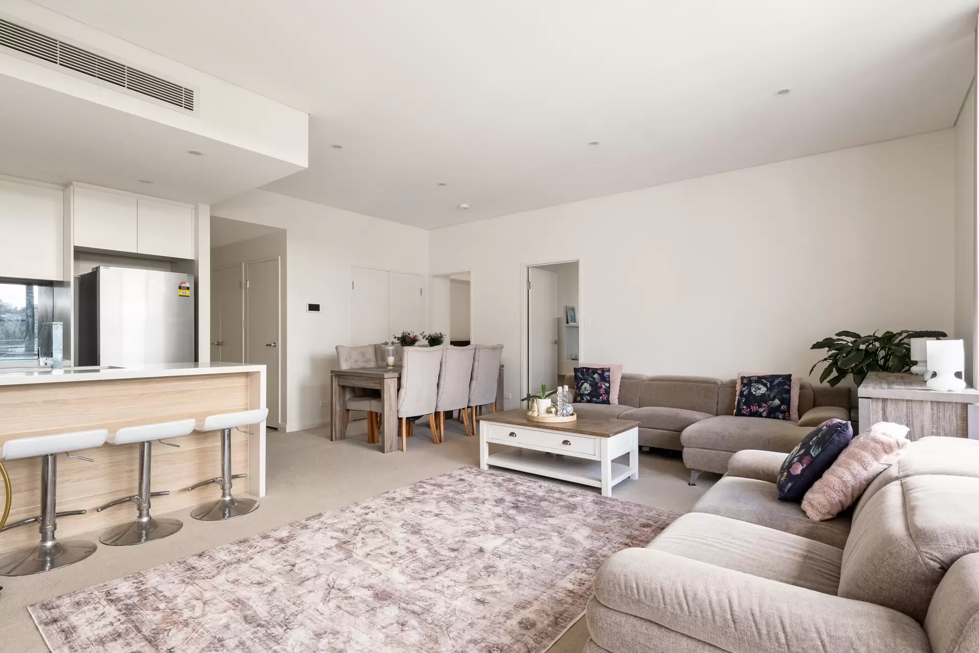 503/71 Ridge Street, Gordon Sold by Chan Yahl - image 3
