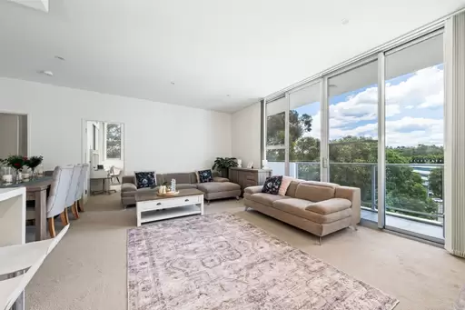503/71 Ridge Street, Gordon Sold by Chan Yahl