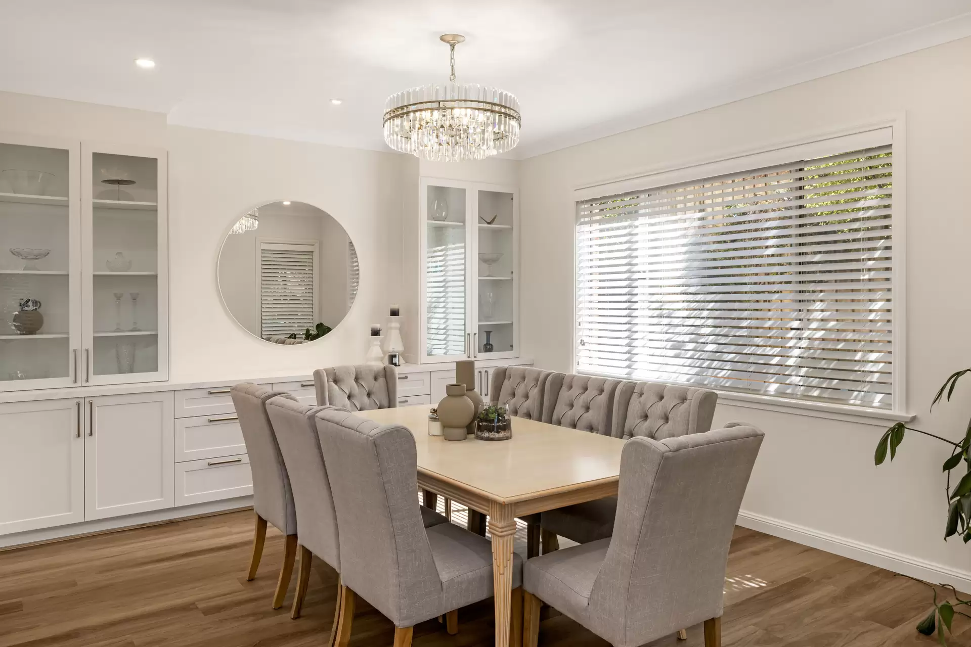 16 The Cloisters, St Ives Sold by Chan Yahl - image 5