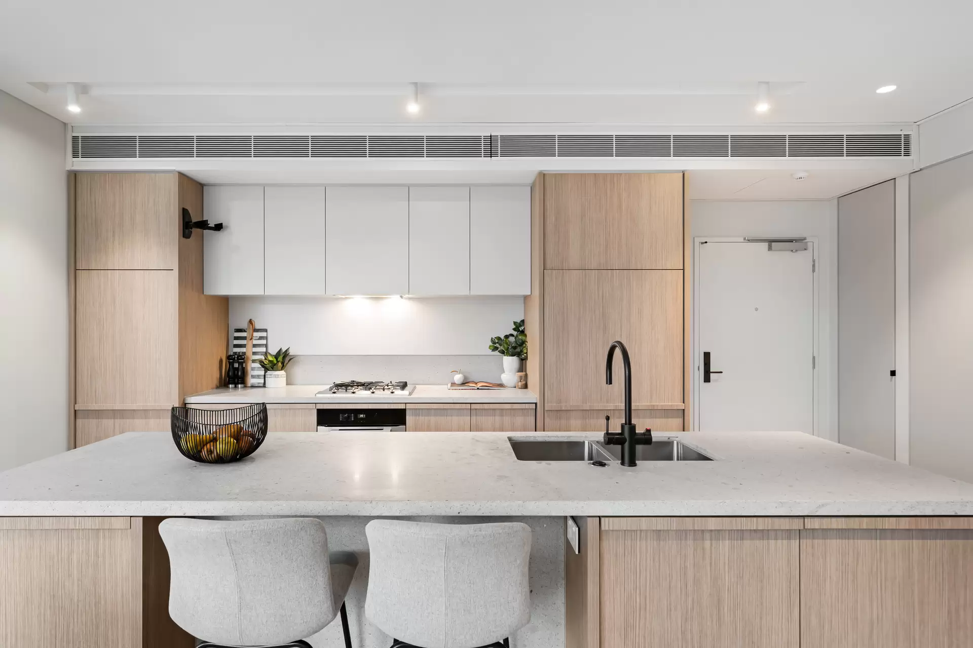 303/8A Pymble Avenue, Pymble Sold by Chan Yahl - image 2