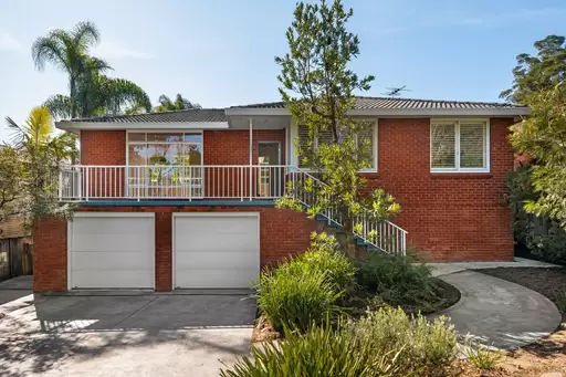71 Ayres Road, St Ives Sold by Chan Yahl