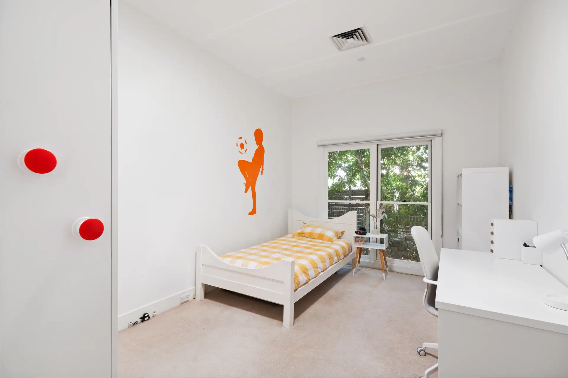 1 Newark Crescent, Lindfield For Sale by Chan Yahl - image 12