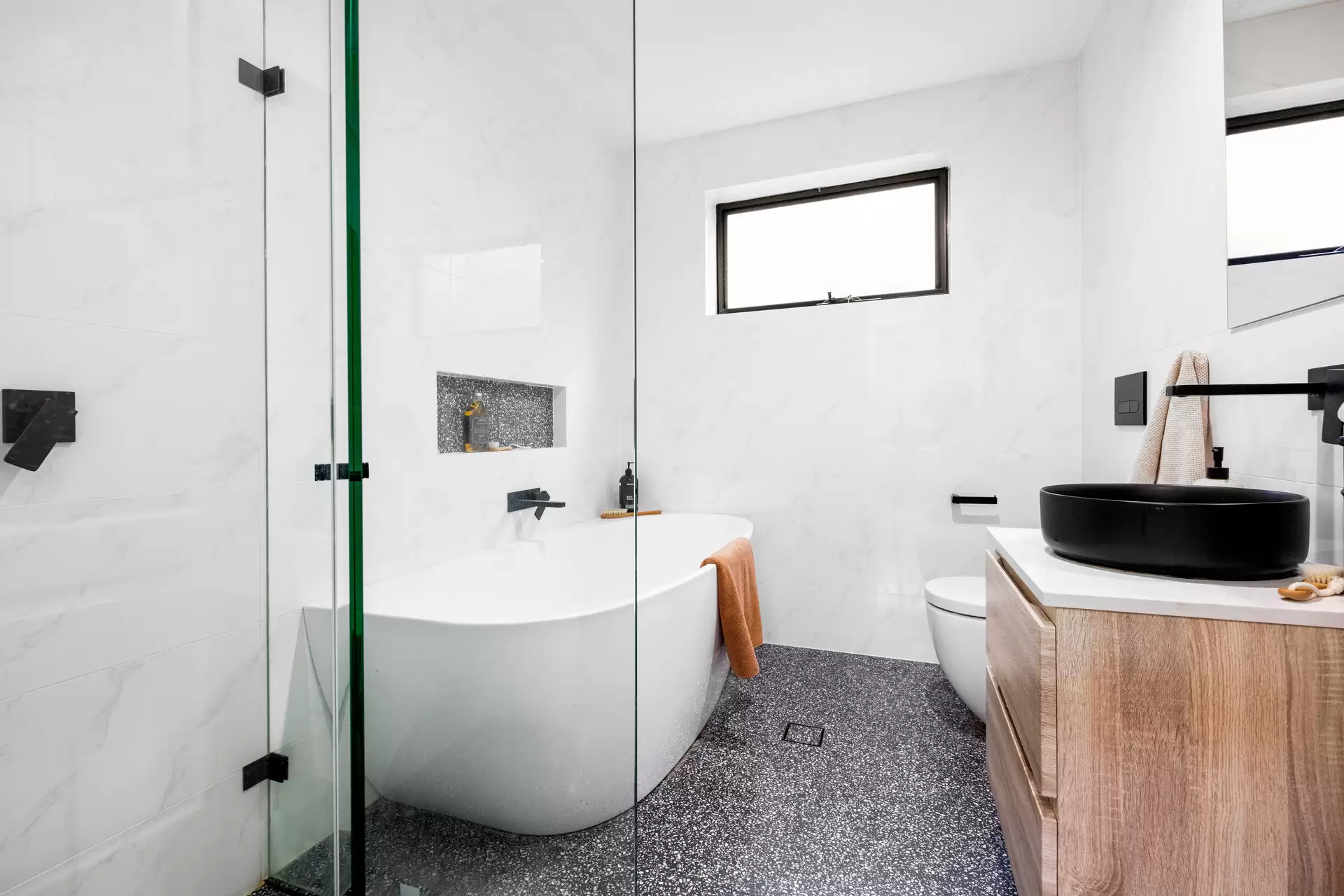 74 Hunter Avenue, St Ives Sold by Chan Yahl - image 7