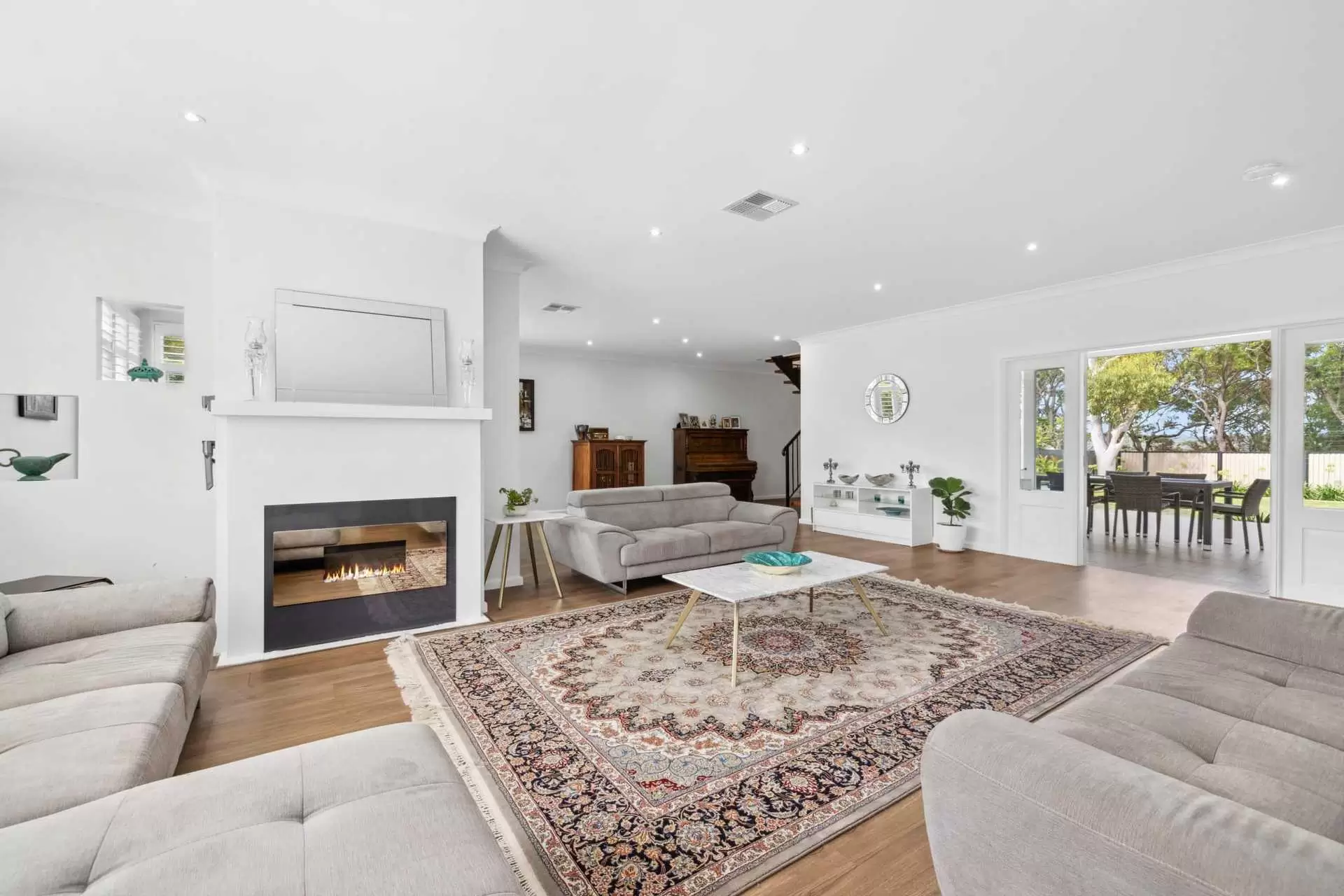 8 Paul Avenue, St Ives Sold by Chan Yahl - image 2
