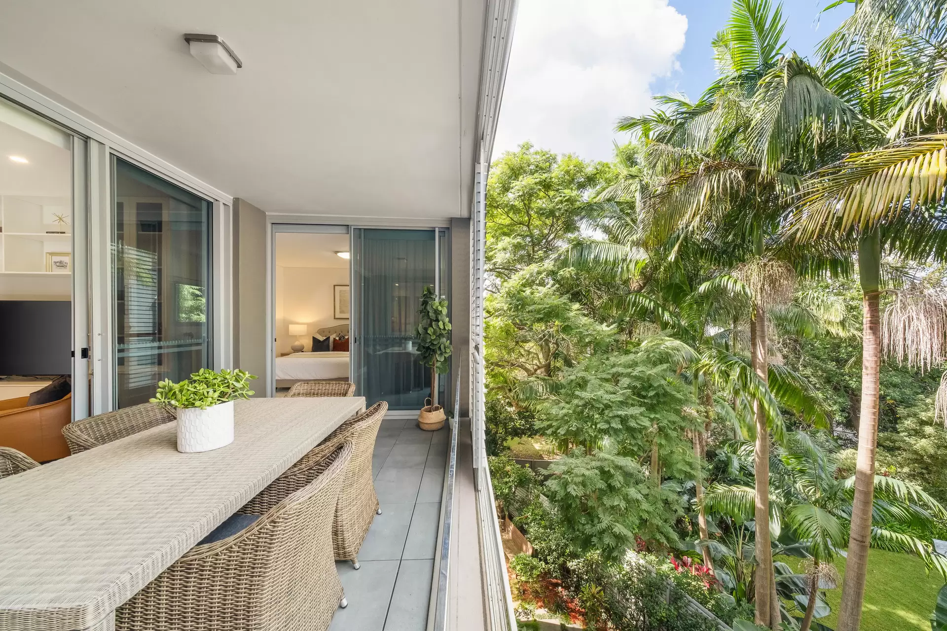 9/17 Powell Street, Killara Auction by Chan Yahl - image 5