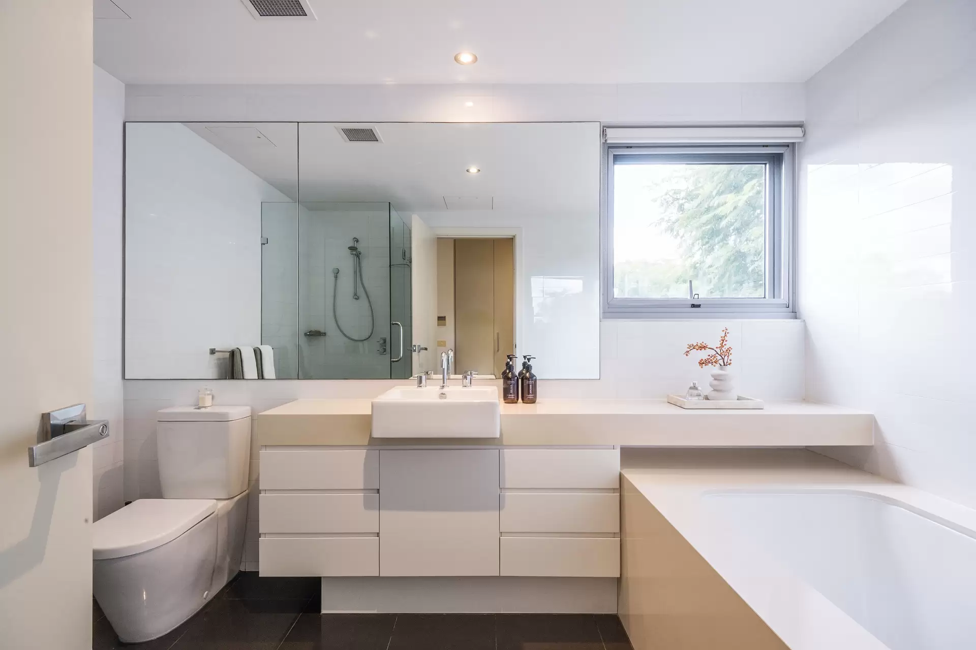 9/17 Powell Street, Killara Auction by Chan Yahl - image 10