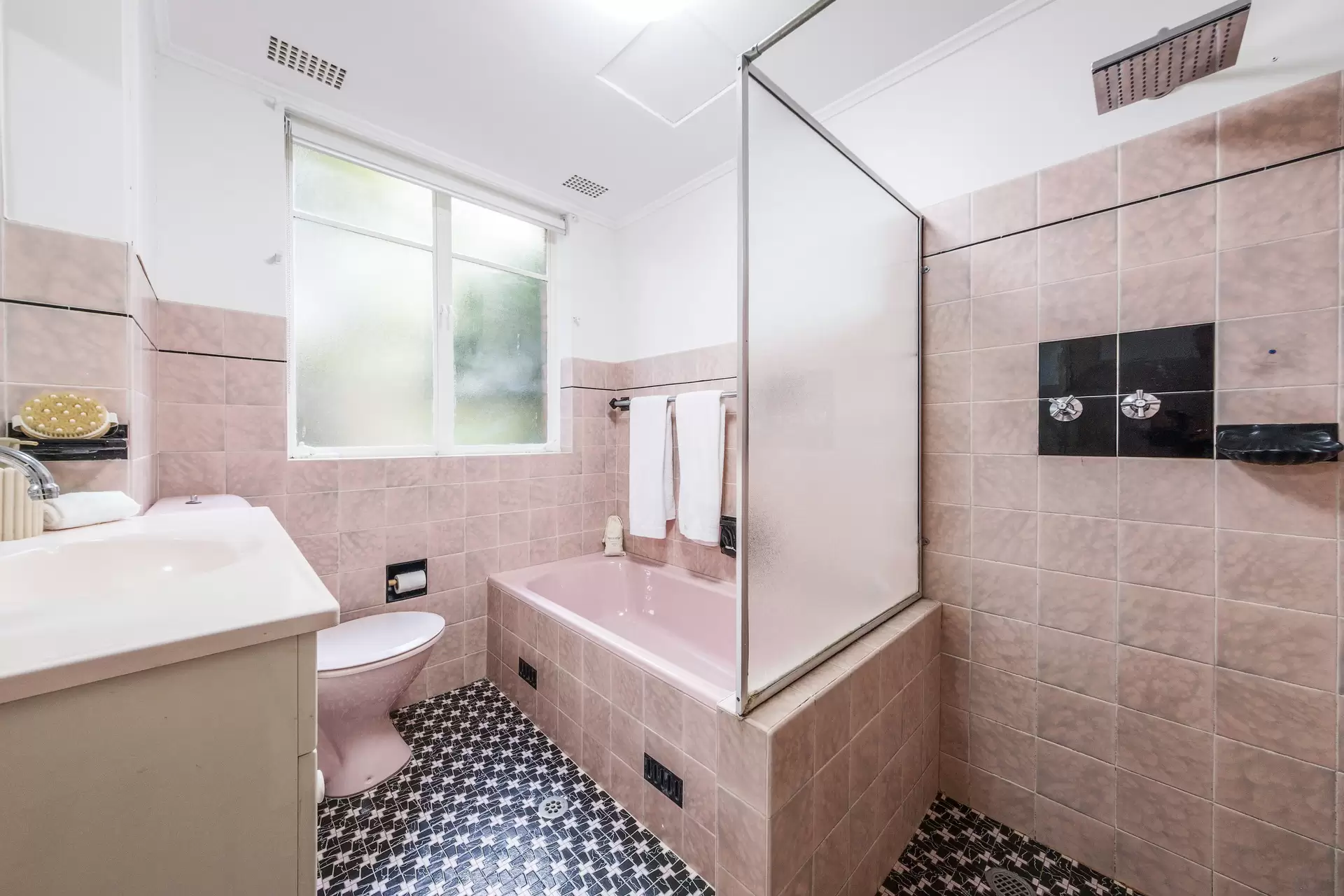 1/33a Lorne Avenue, Killara Sold by Chan Yahl - image 14