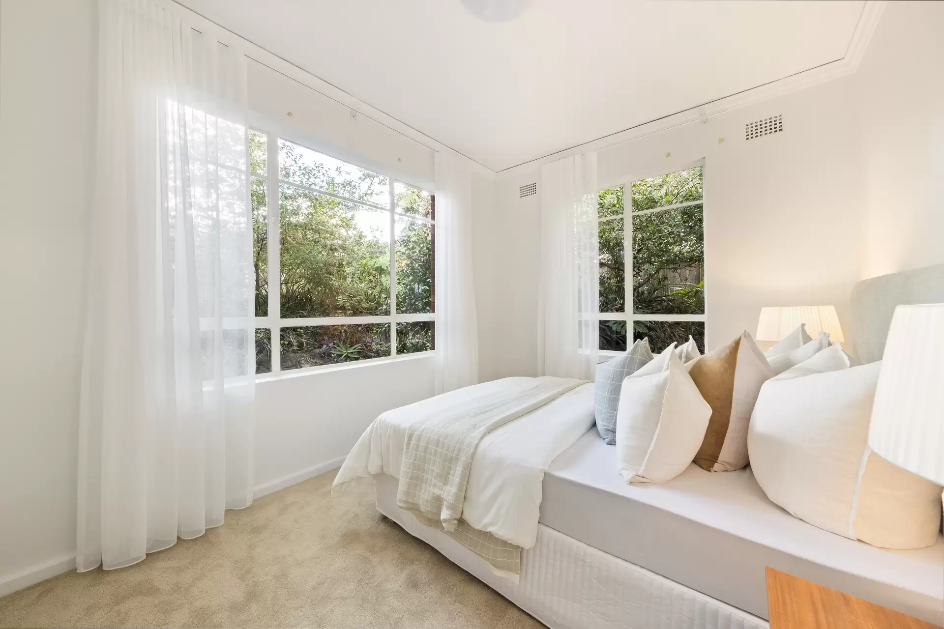 1/33a Lorne Avenue, Killara Sold by Chan Yahl - image 13