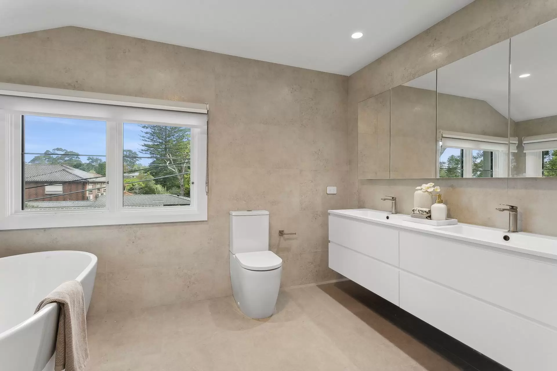 29 Margaret Street, Roseville Auction by Chan Yahl - image 18
