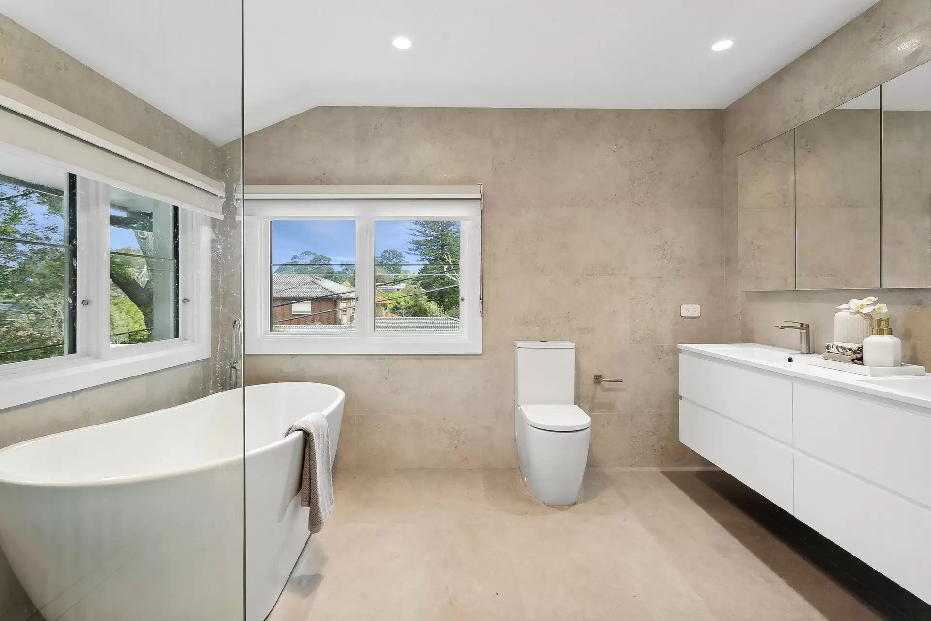 29 Margaret Street, Roseville Auction by Chan Yahl - image 14