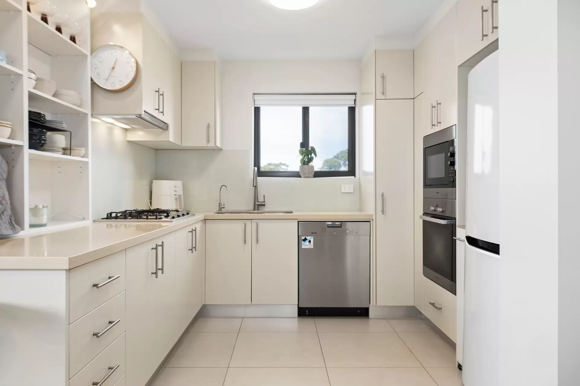 B306/1-9 Buckingham Road, Killara Auction by Chan Yahl - image 4