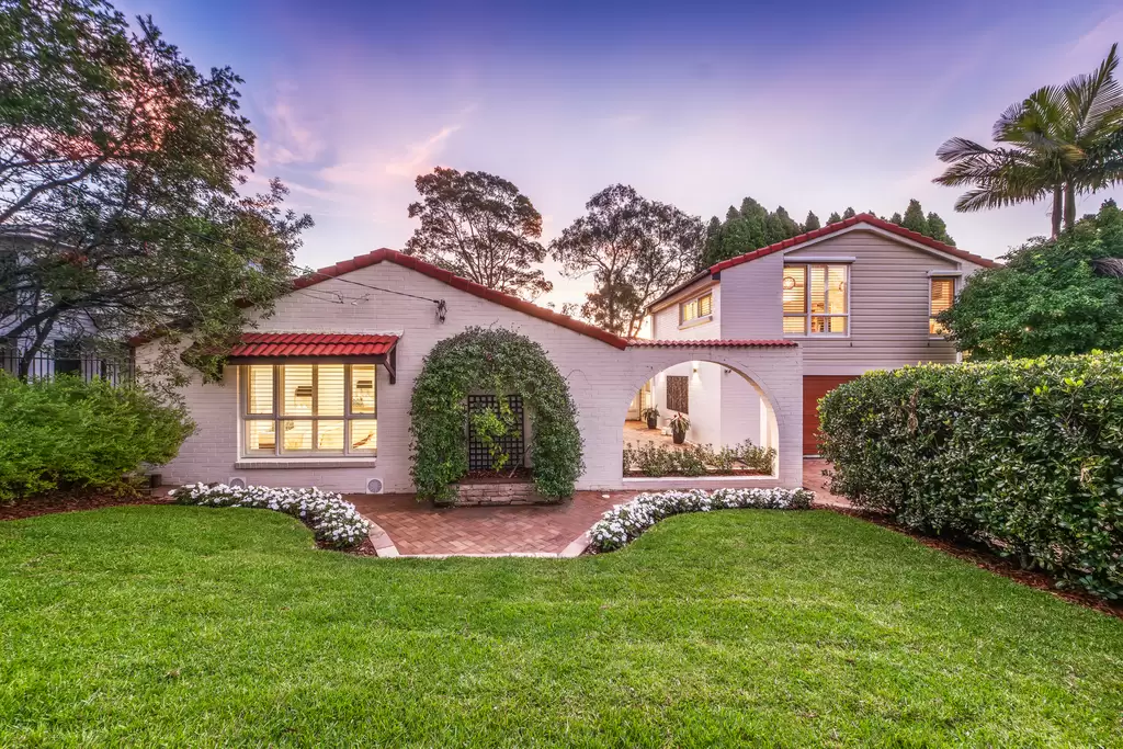 12 Brallas Avenue, St Ives Auction by Chan Yahl