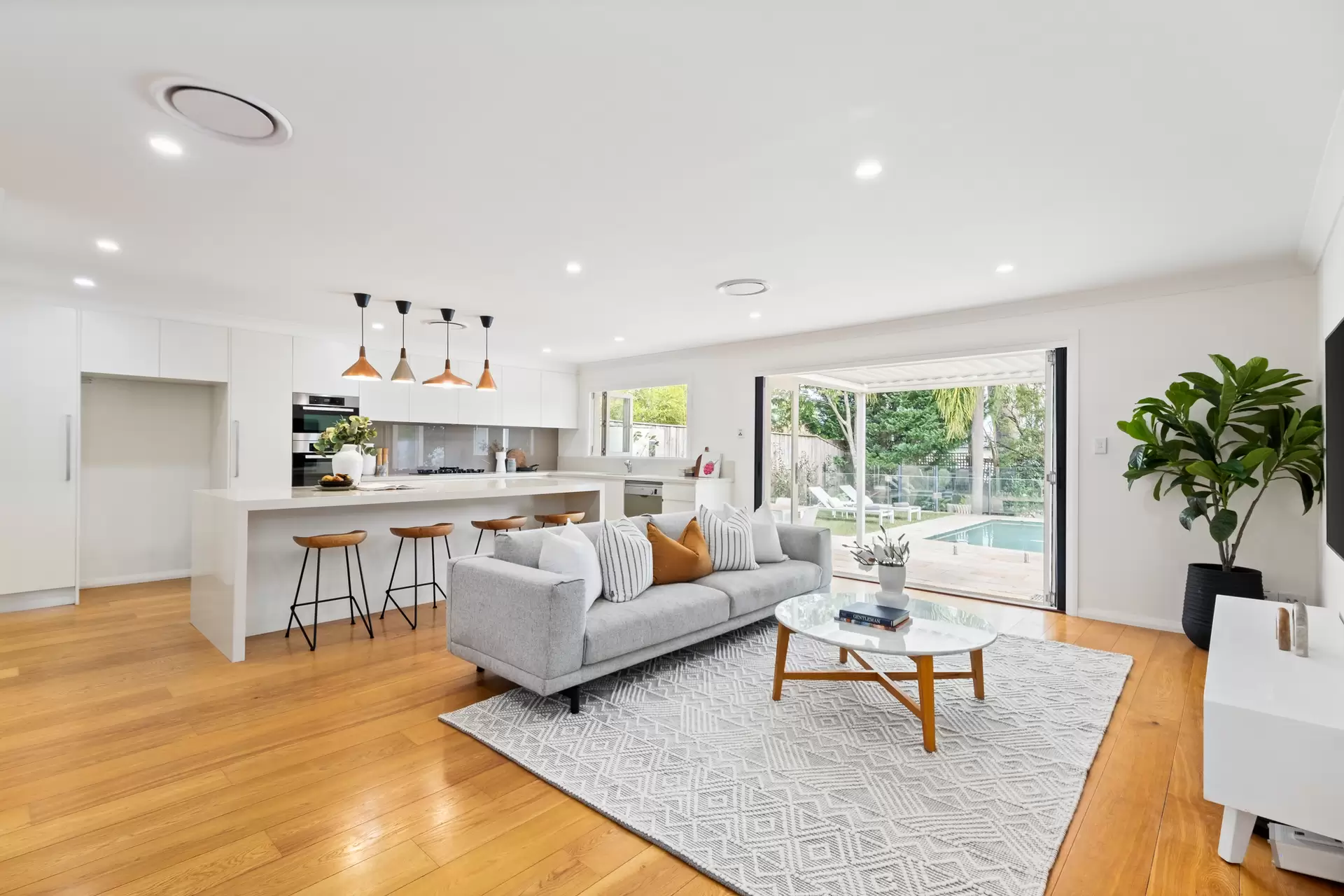12 Brallas Avenue, St Ives Auction by Chan Yahl - image 4
