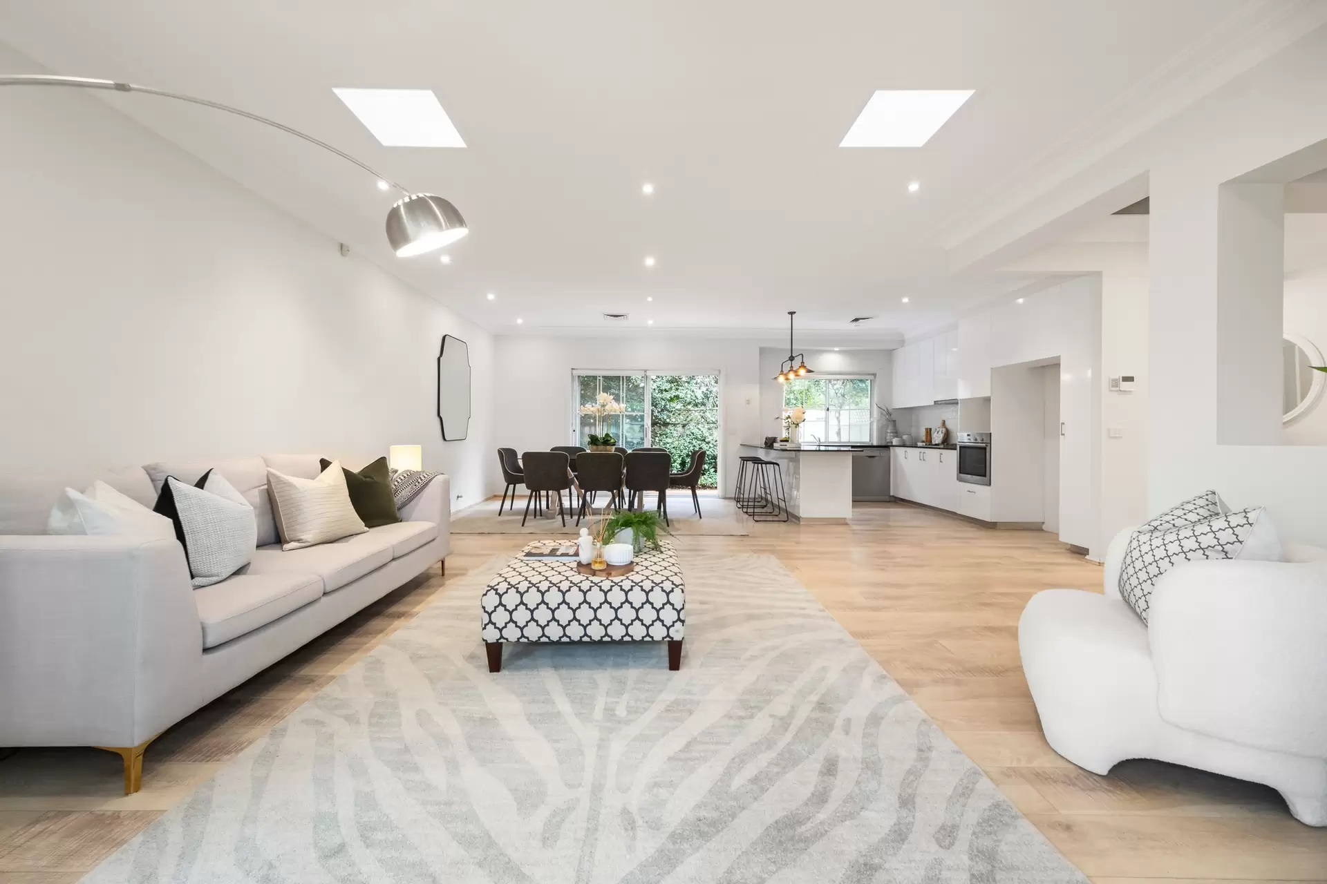 10 Cates Place, St Ives Auction by Chan Yahl - image 3