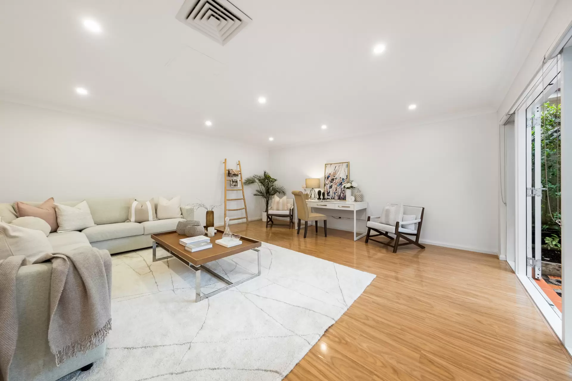10 Cates Place, St Ives Auction by Chan Yahl - image 5