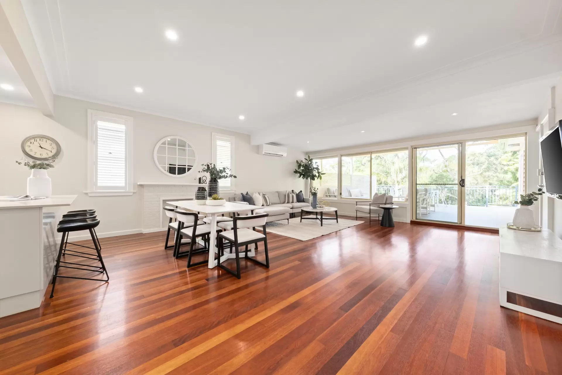 19 Catherine Street, St Ives Auction by Chan Yahl - image 6