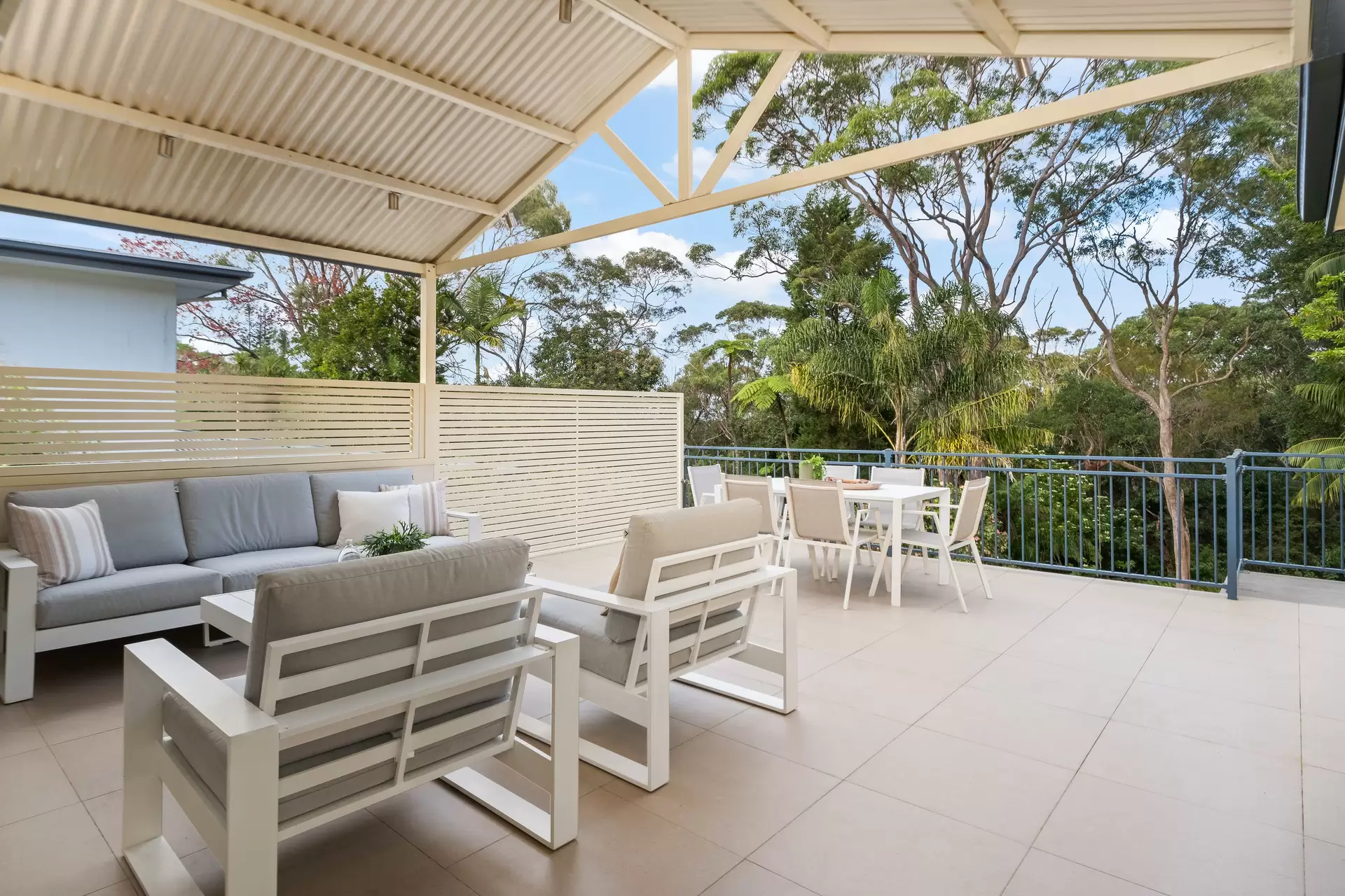 19 Catherine Street, St Ives Auction by Chan Yahl - image 23