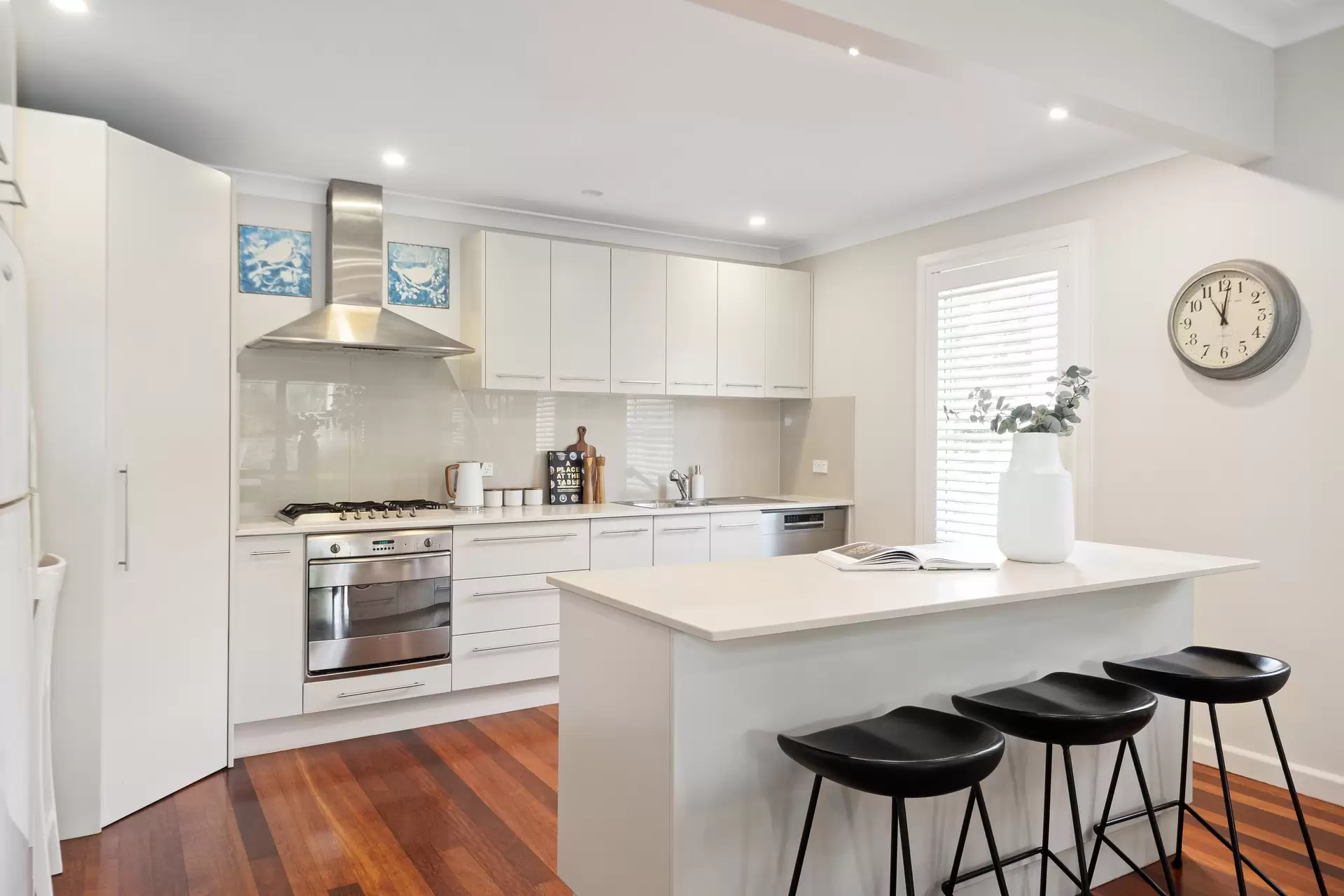 19 Catherine Street, St Ives Auction by Chan Yahl - image 8