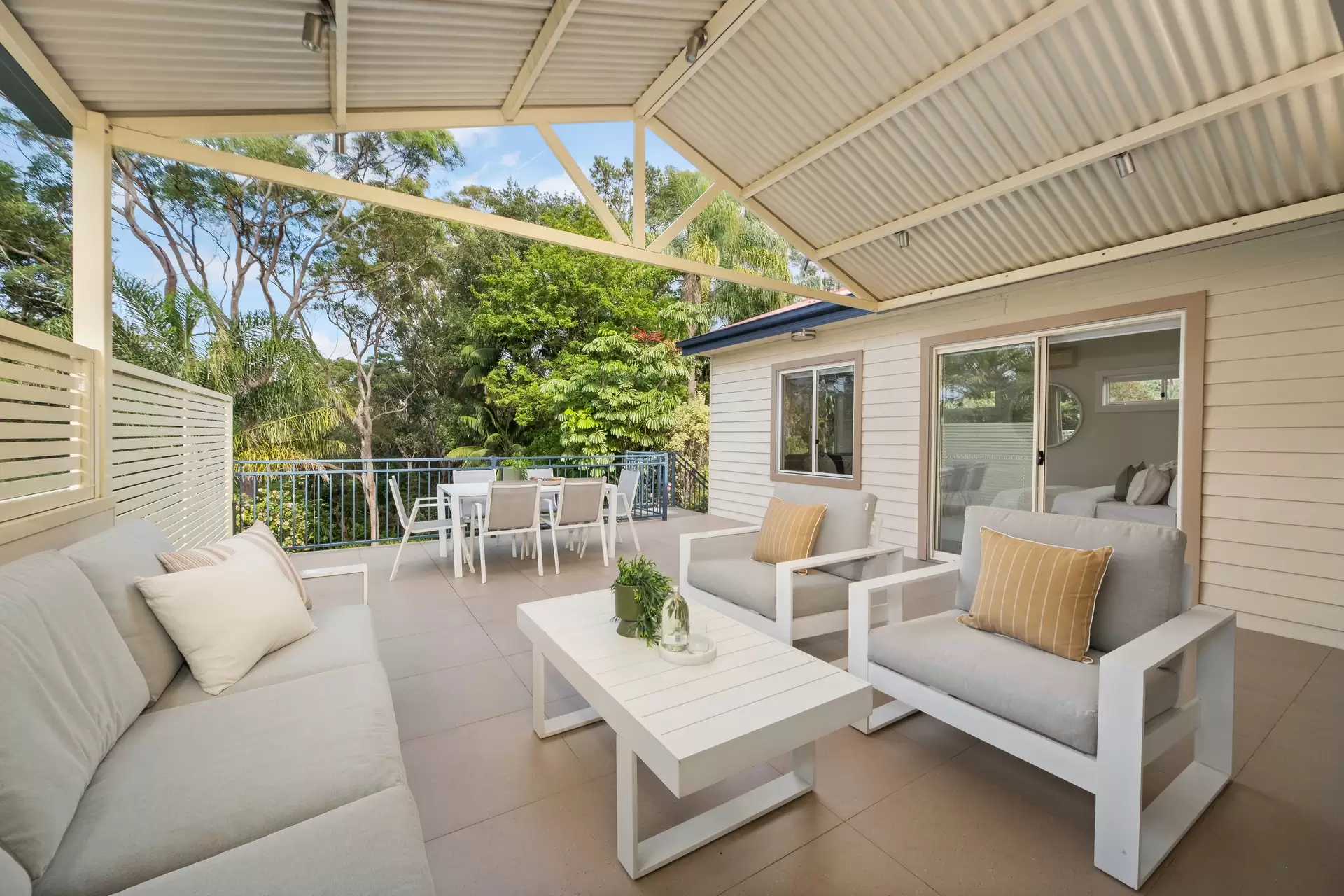 19 Catherine Street, St Ives Auction by Chan Yahl - image 1