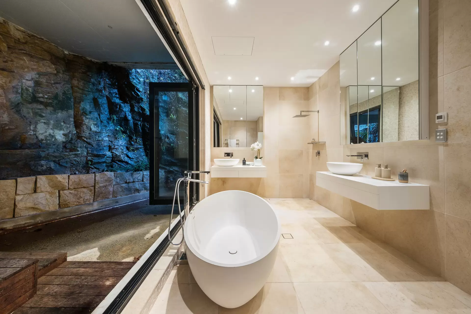 77 Cambourne Avenue, St Ives Auction by Chan Yahl - image 20