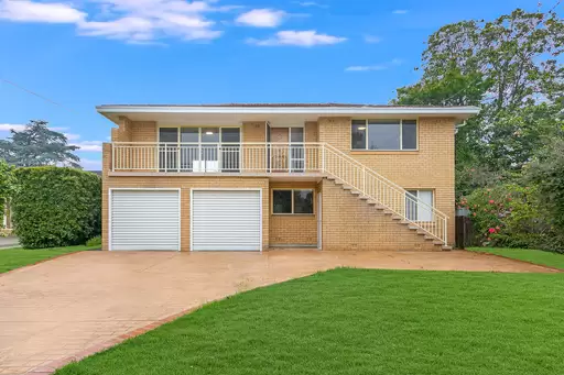 10 Drew Place, Belrose Leased by Chan Yahl